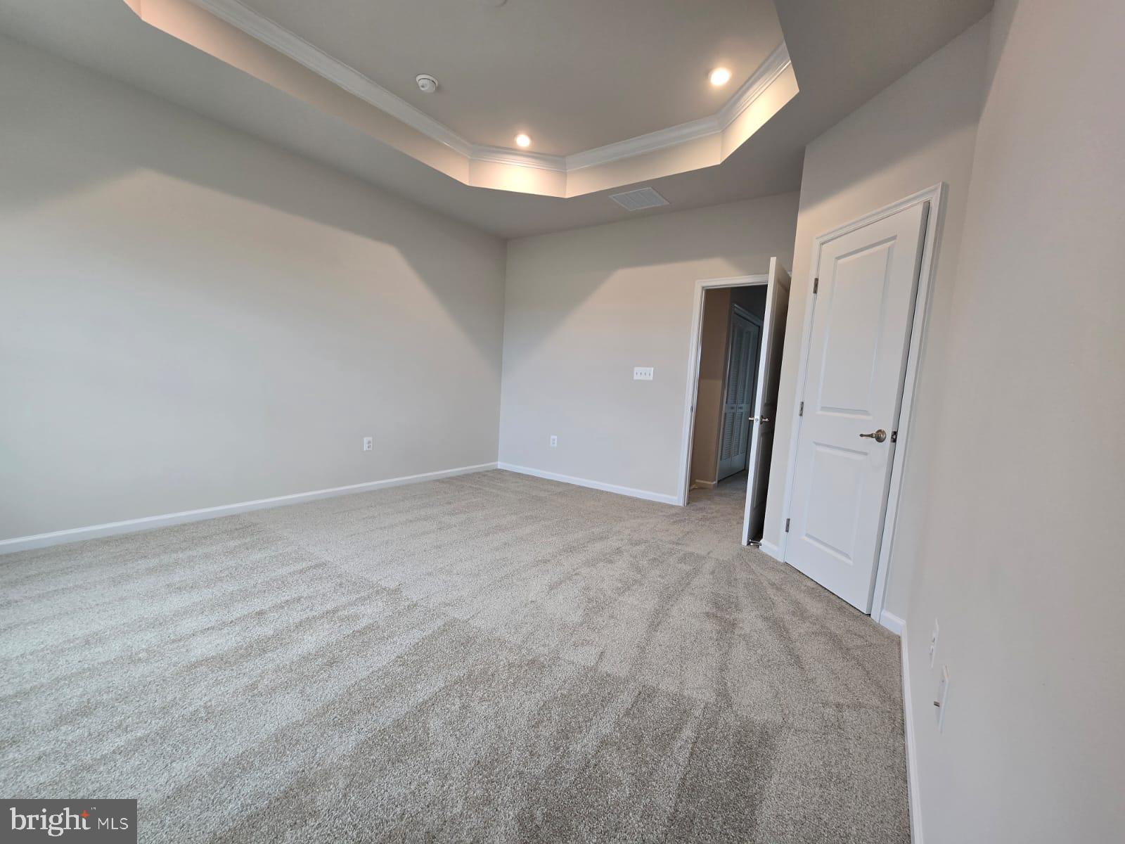 ALEXANDER'S CROSSING - Residential Lease