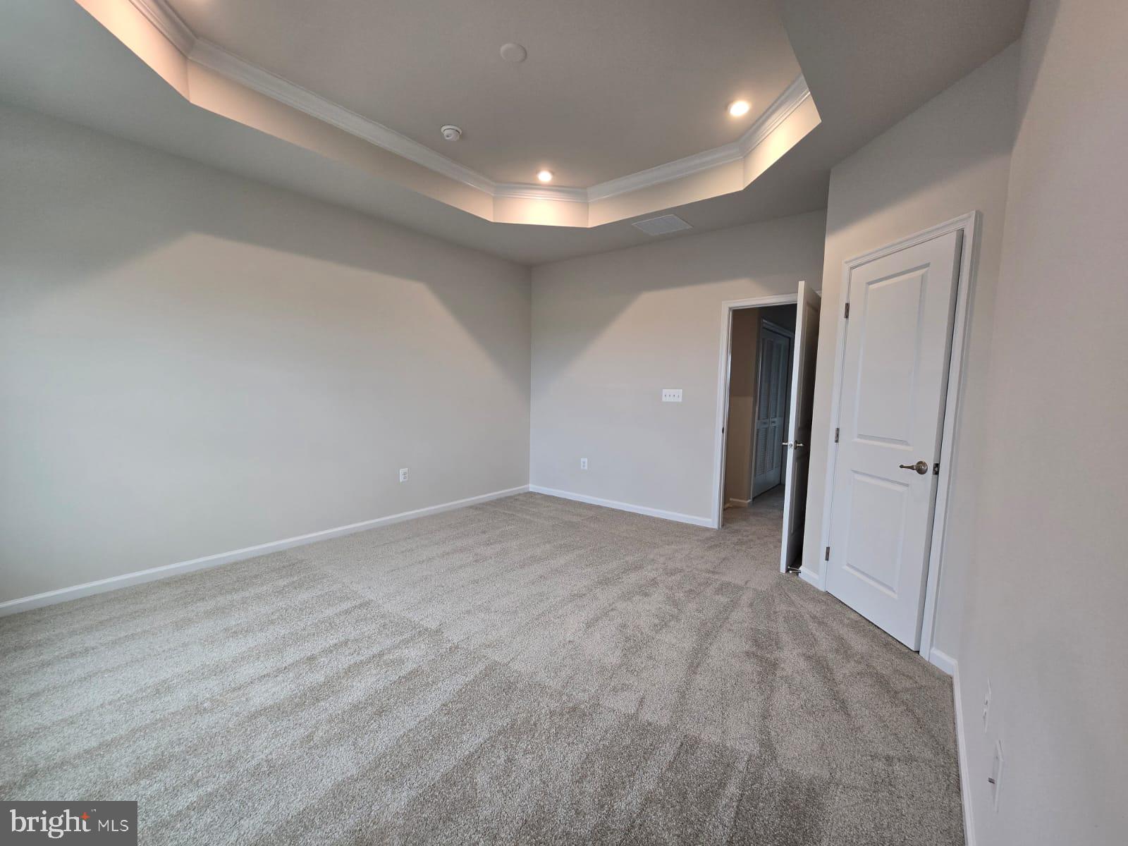 ALEXANDER'S CROSSING - Residential Lease