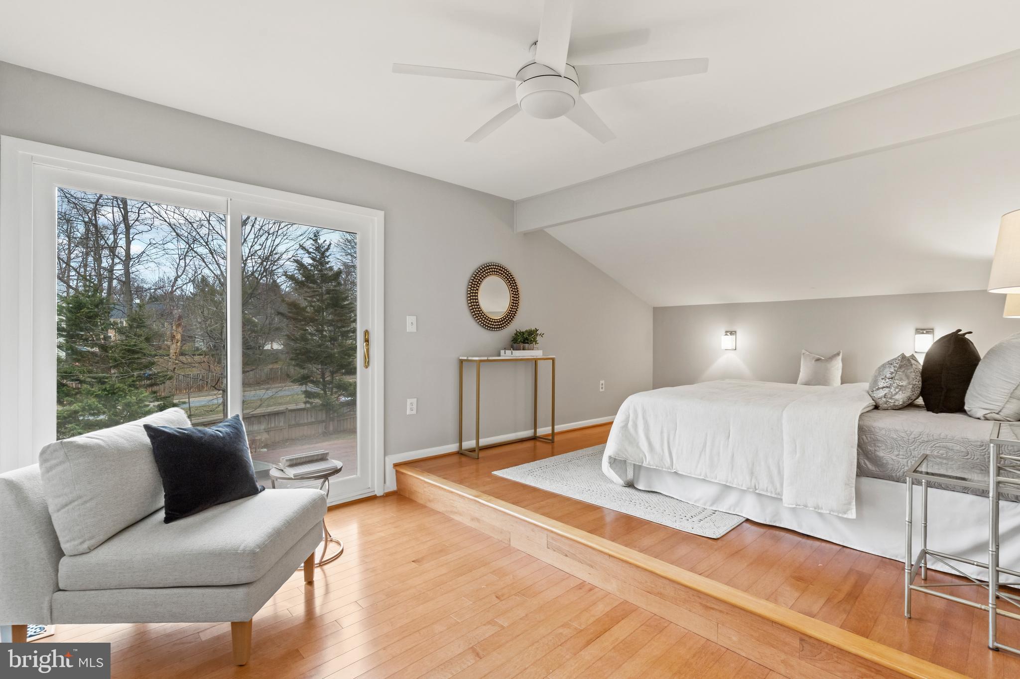 SIGNAL HILL - Residential