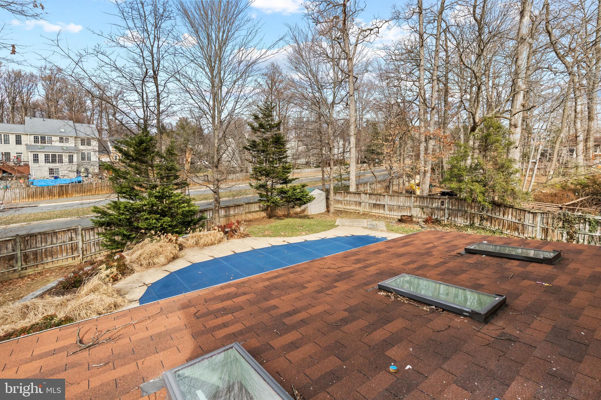 SIGNAL HILL - Residential