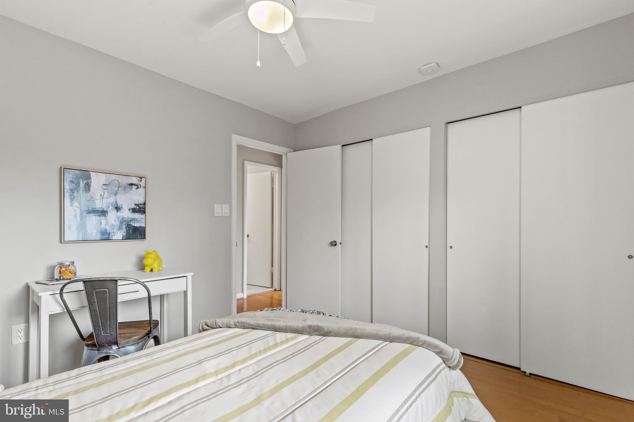 SIGNAL HILL - Residential