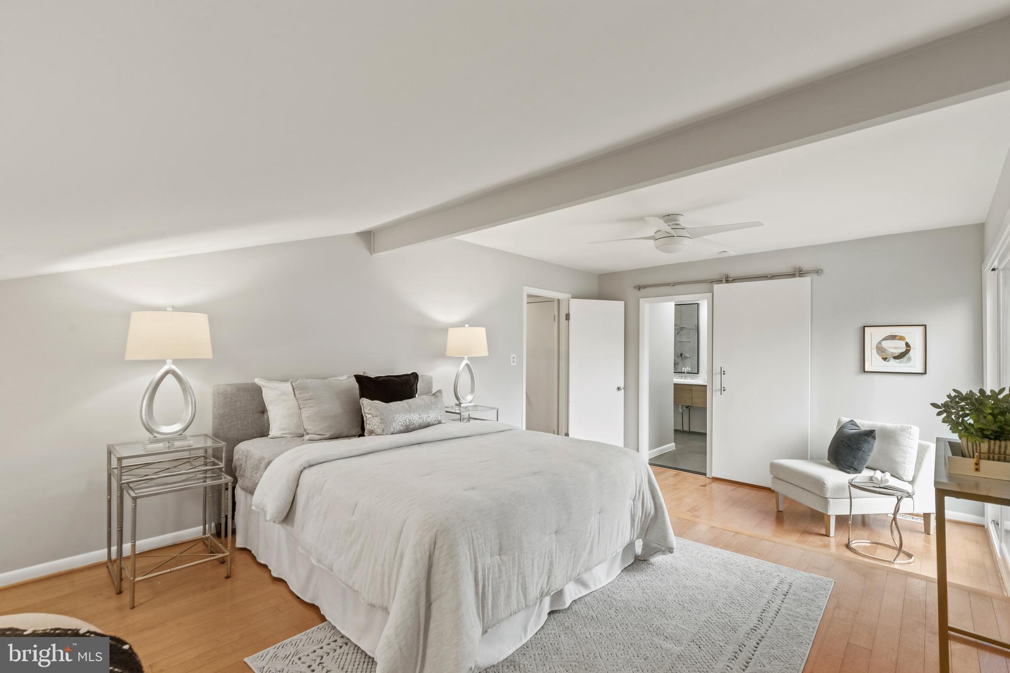 SIGNAL HILL - Residential