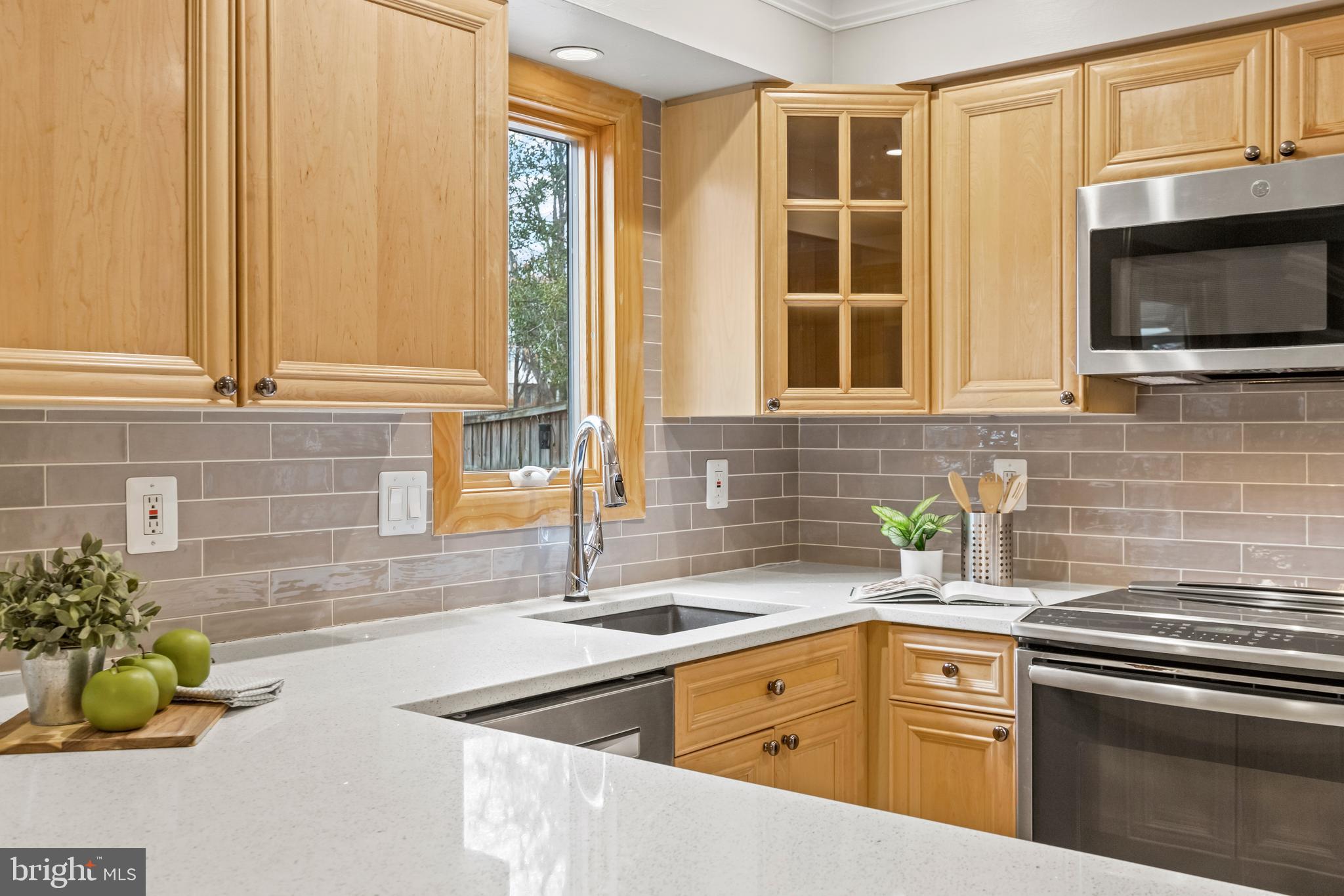 SIGNAL HILL - Residential