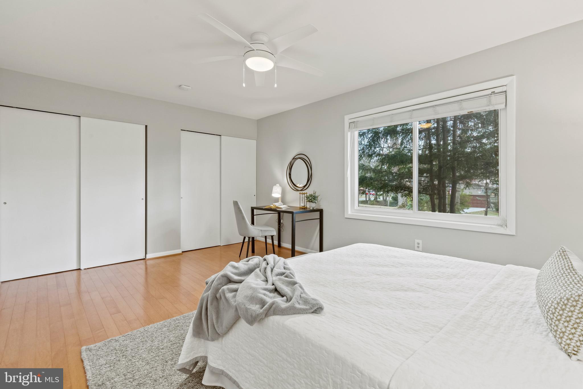 SIGNAL HILL - Residential