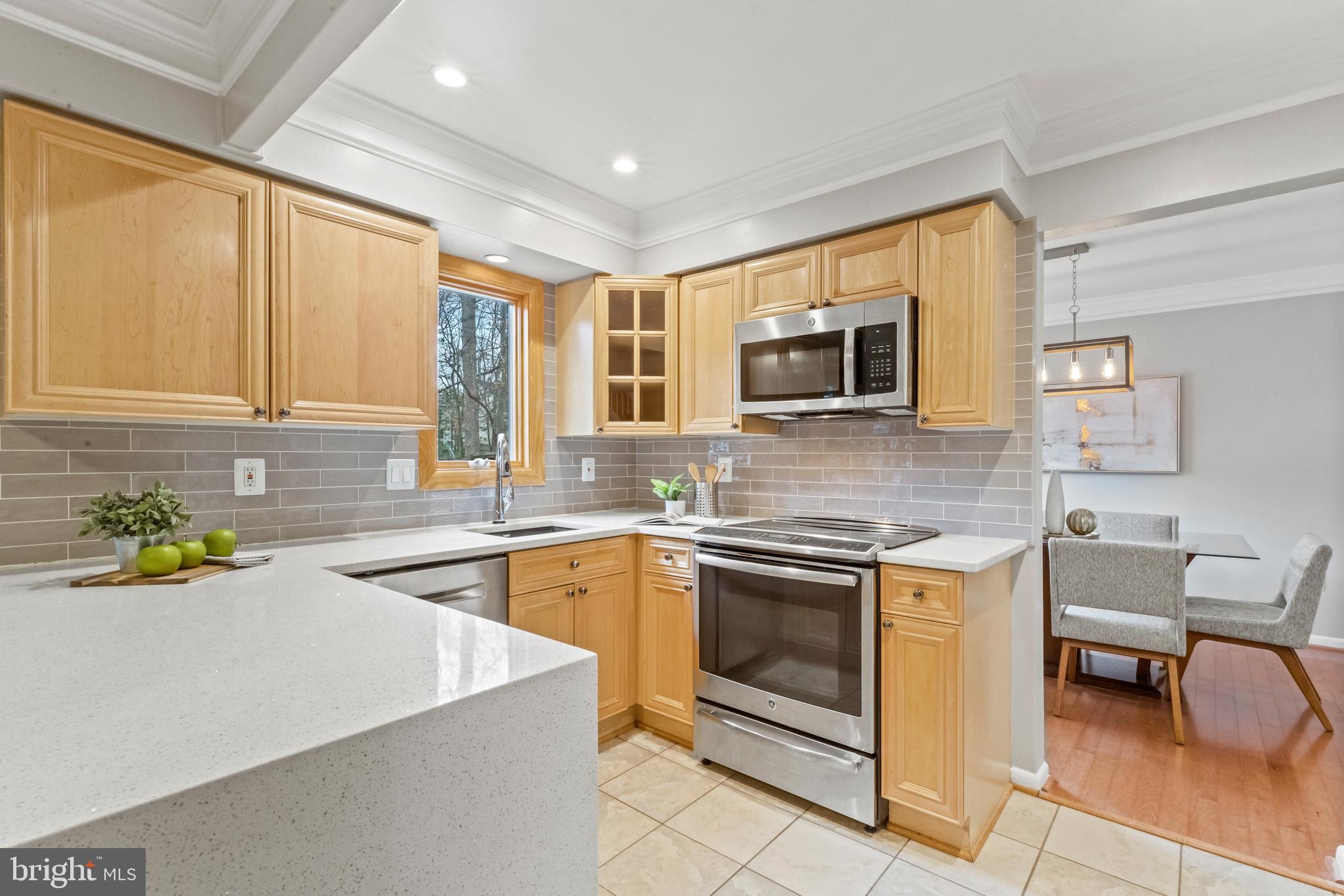 SIGNAL HILL - Residential