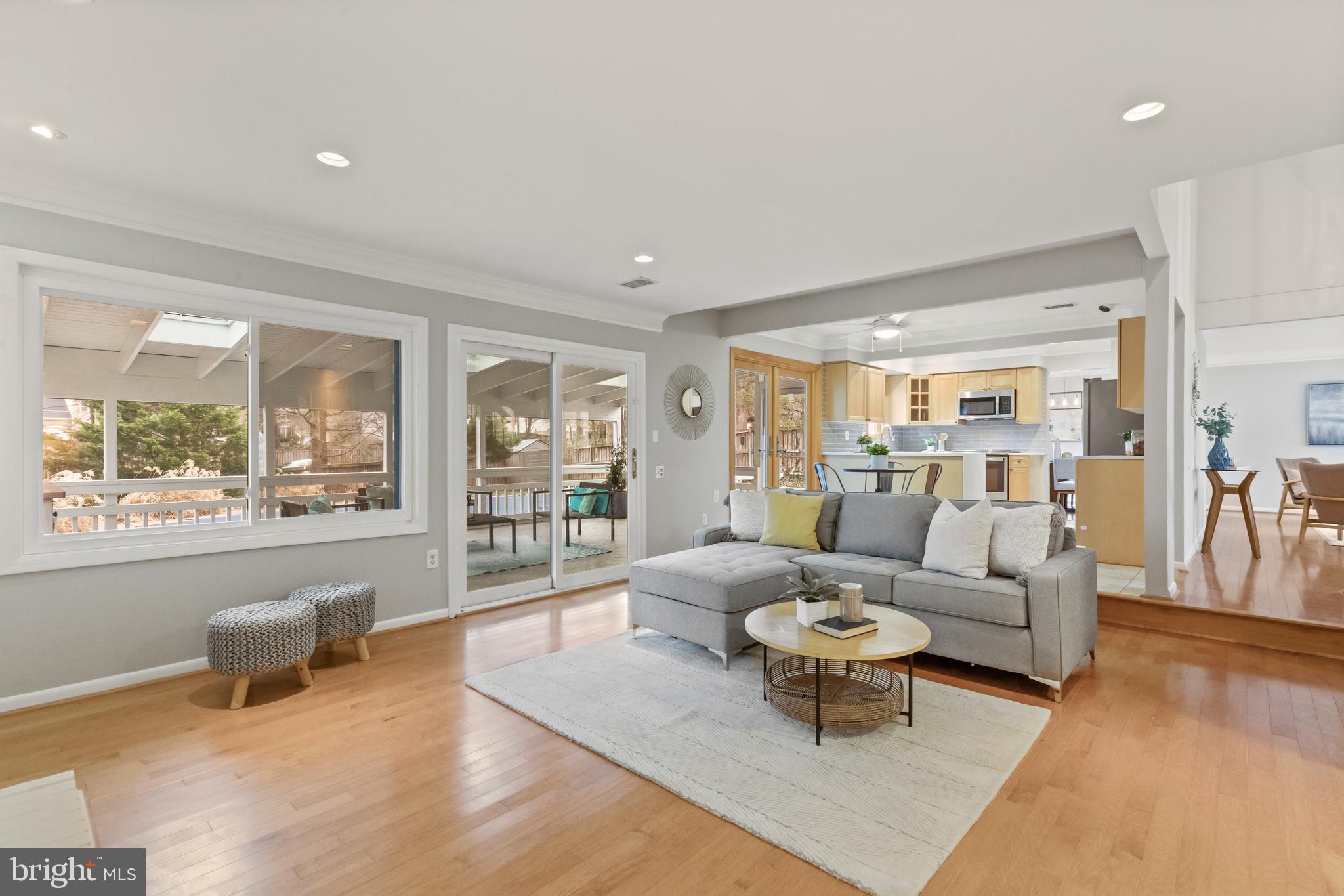 SIGNAL HILL - Residential