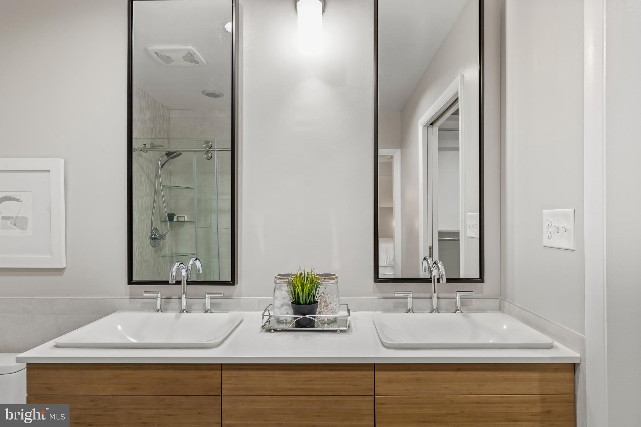 SIGNAL HILL - Residential