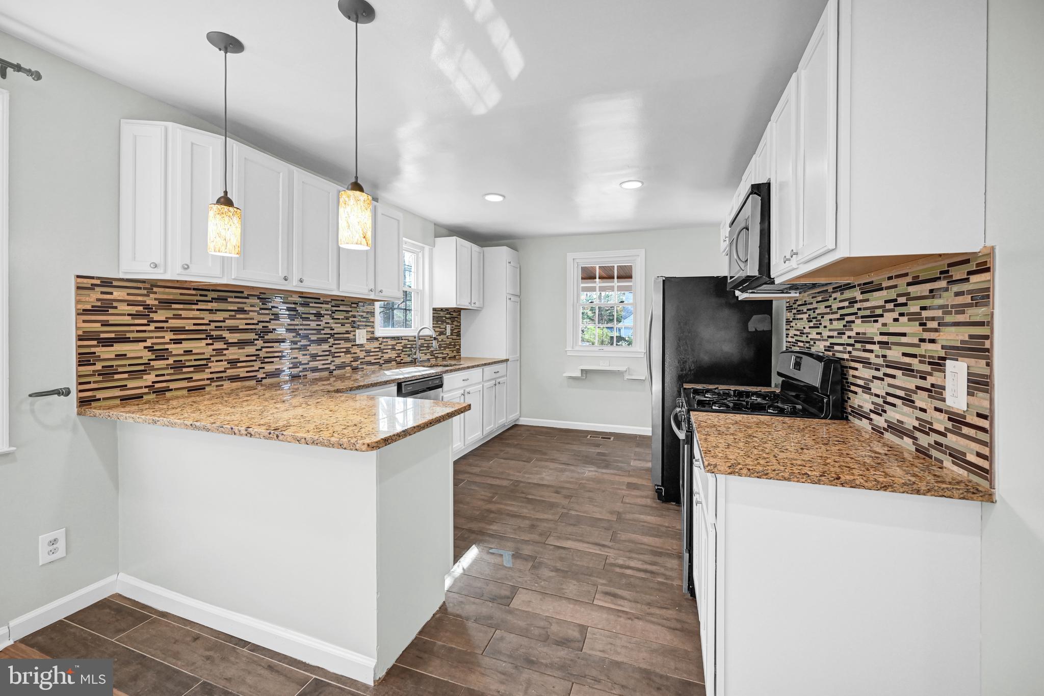 HERNWOOD HEIGHTS - Residential