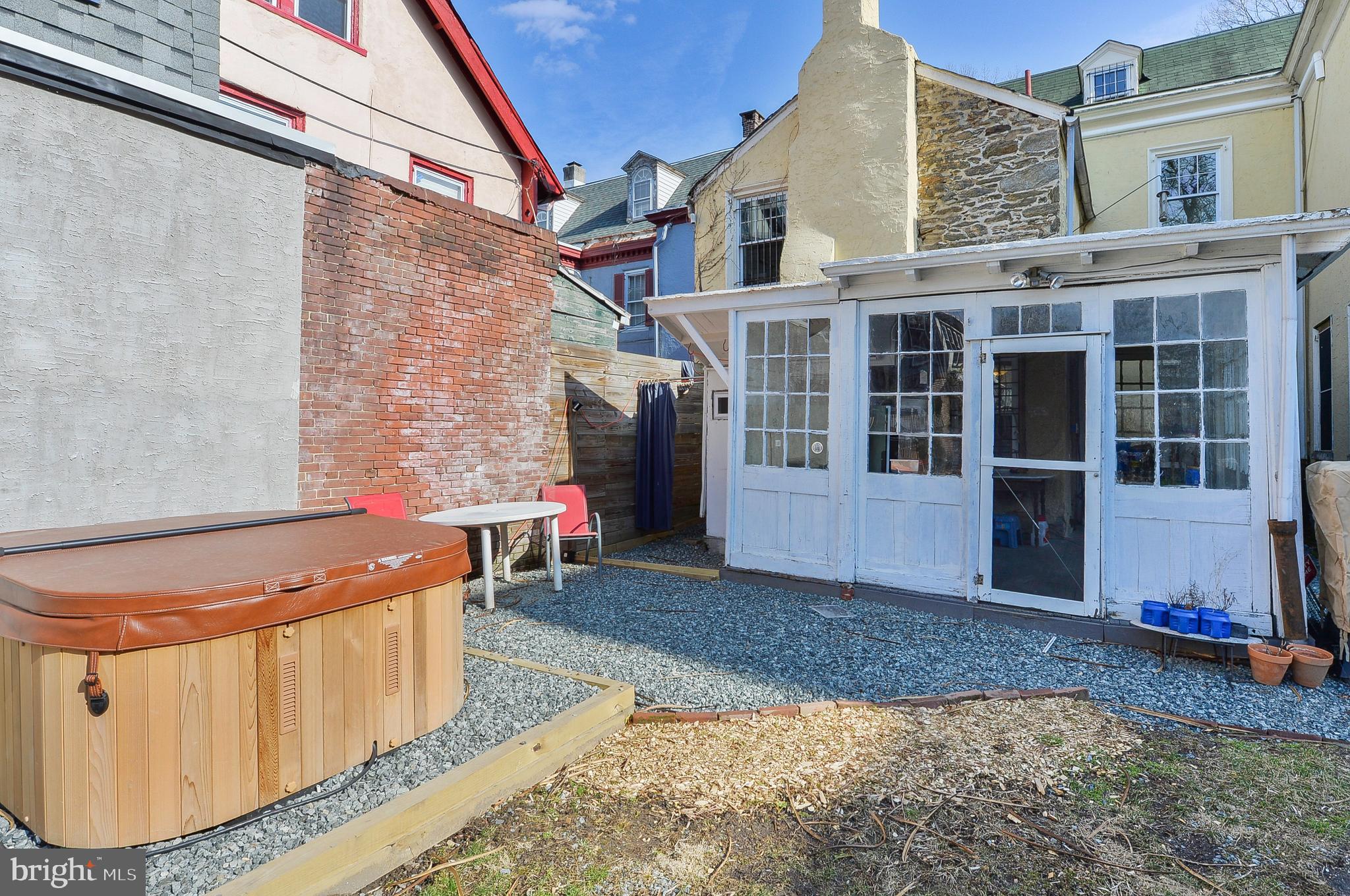 GERMANTOWN - Residential