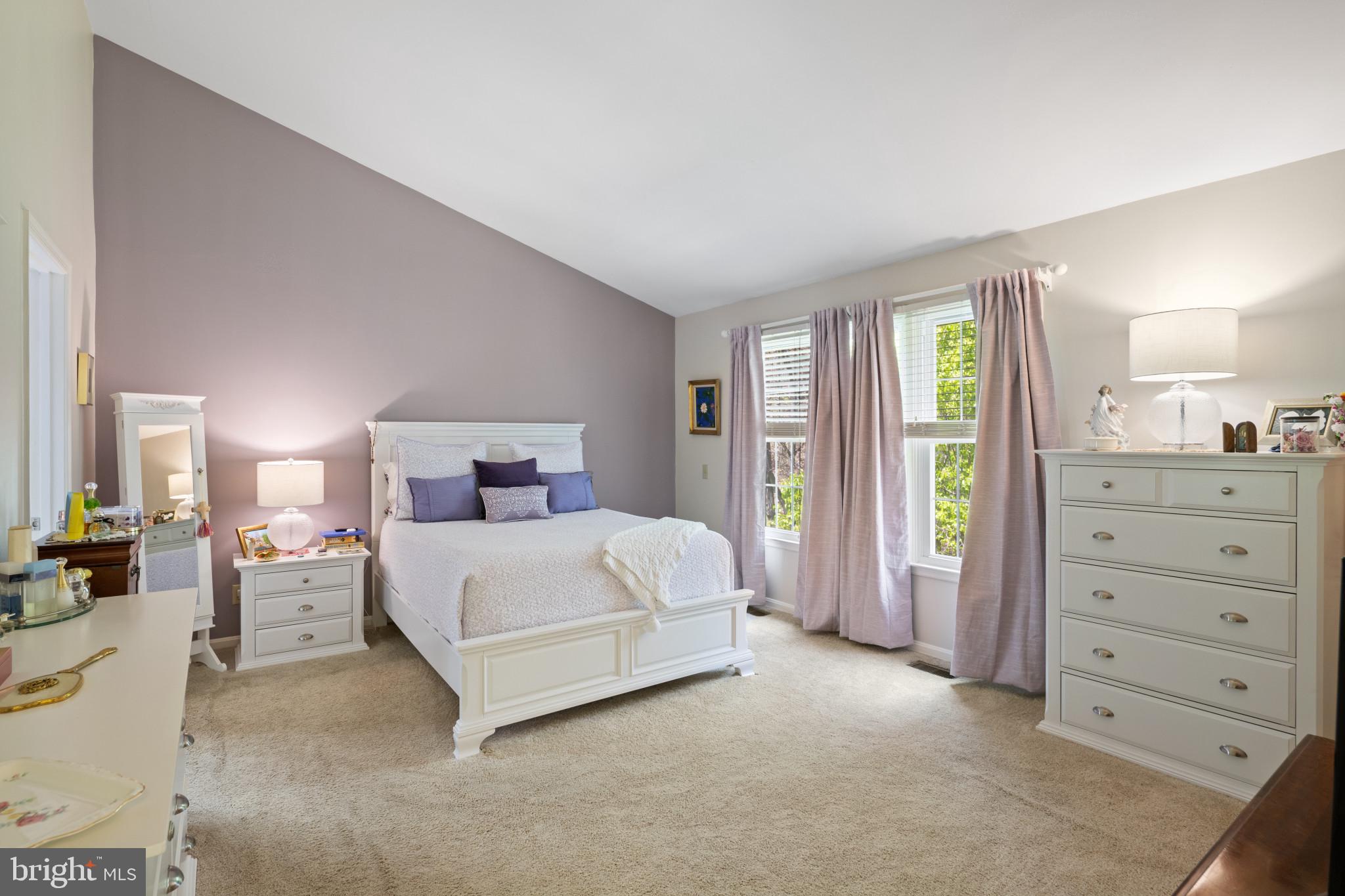 RUSSETT - Residential