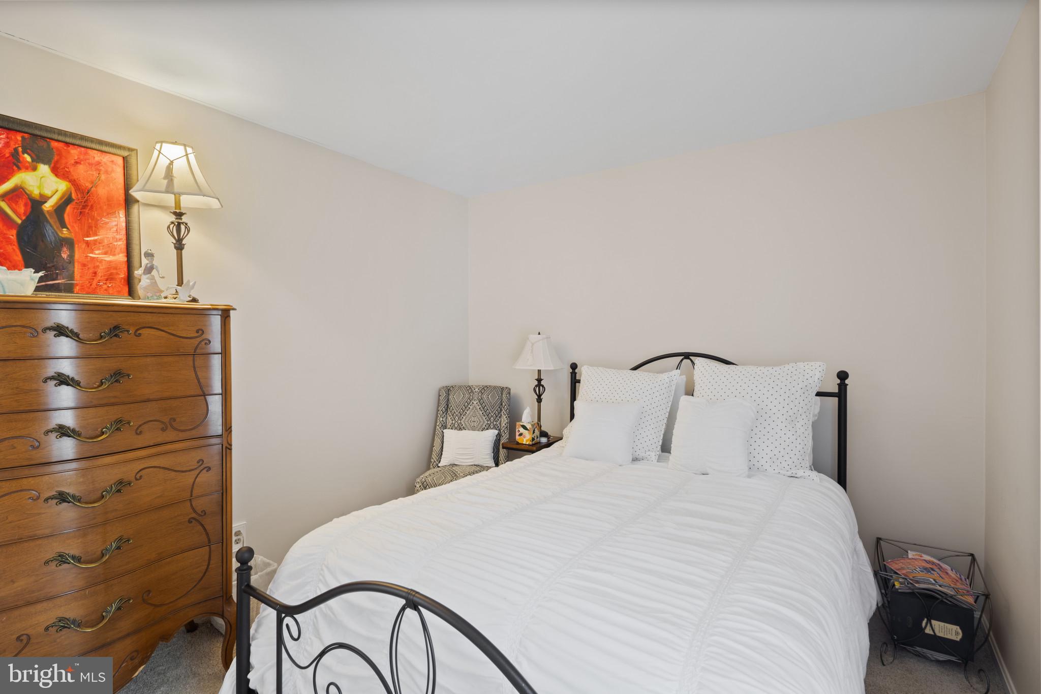 RUSSETT - Residential