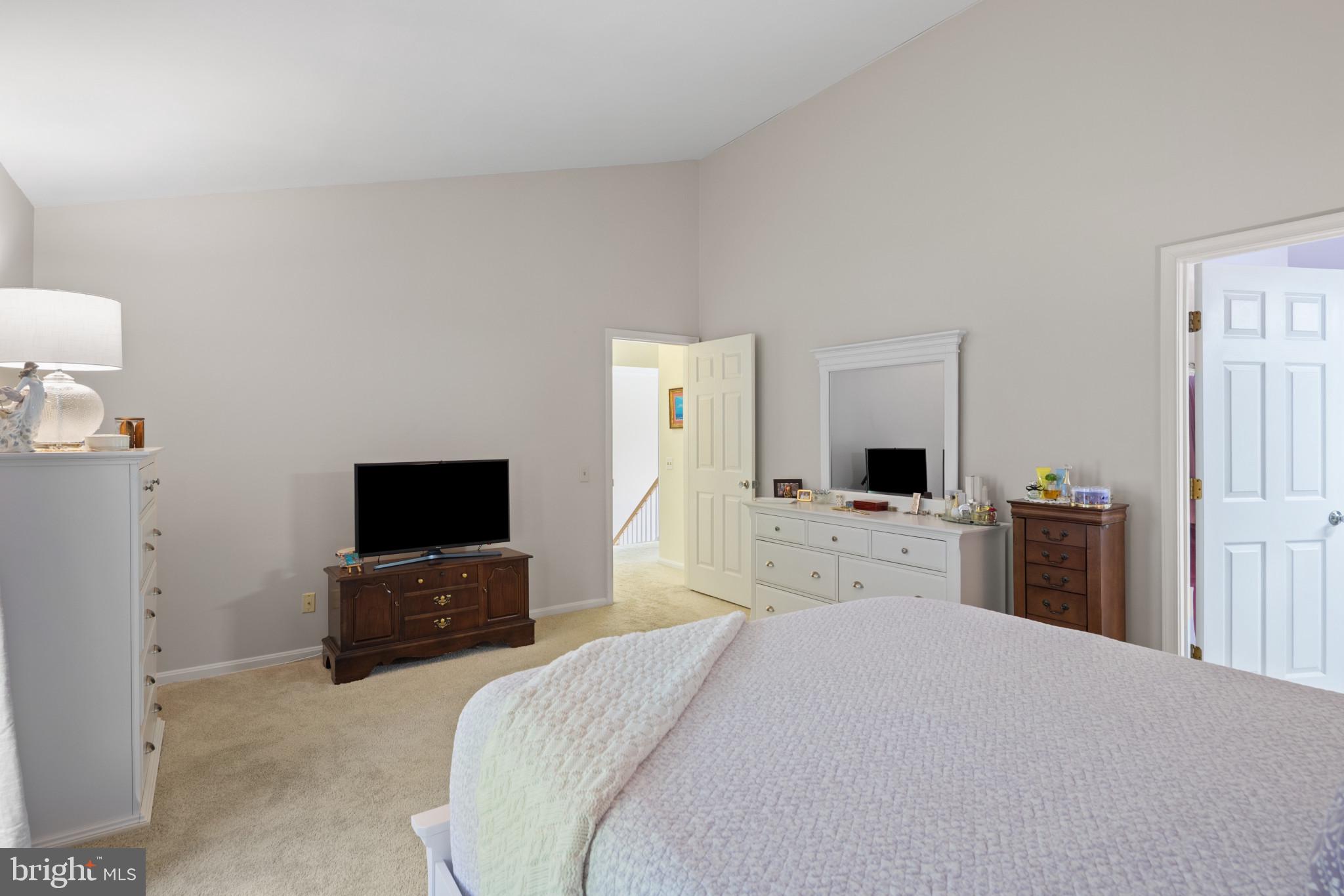 RUSSETT - Residential