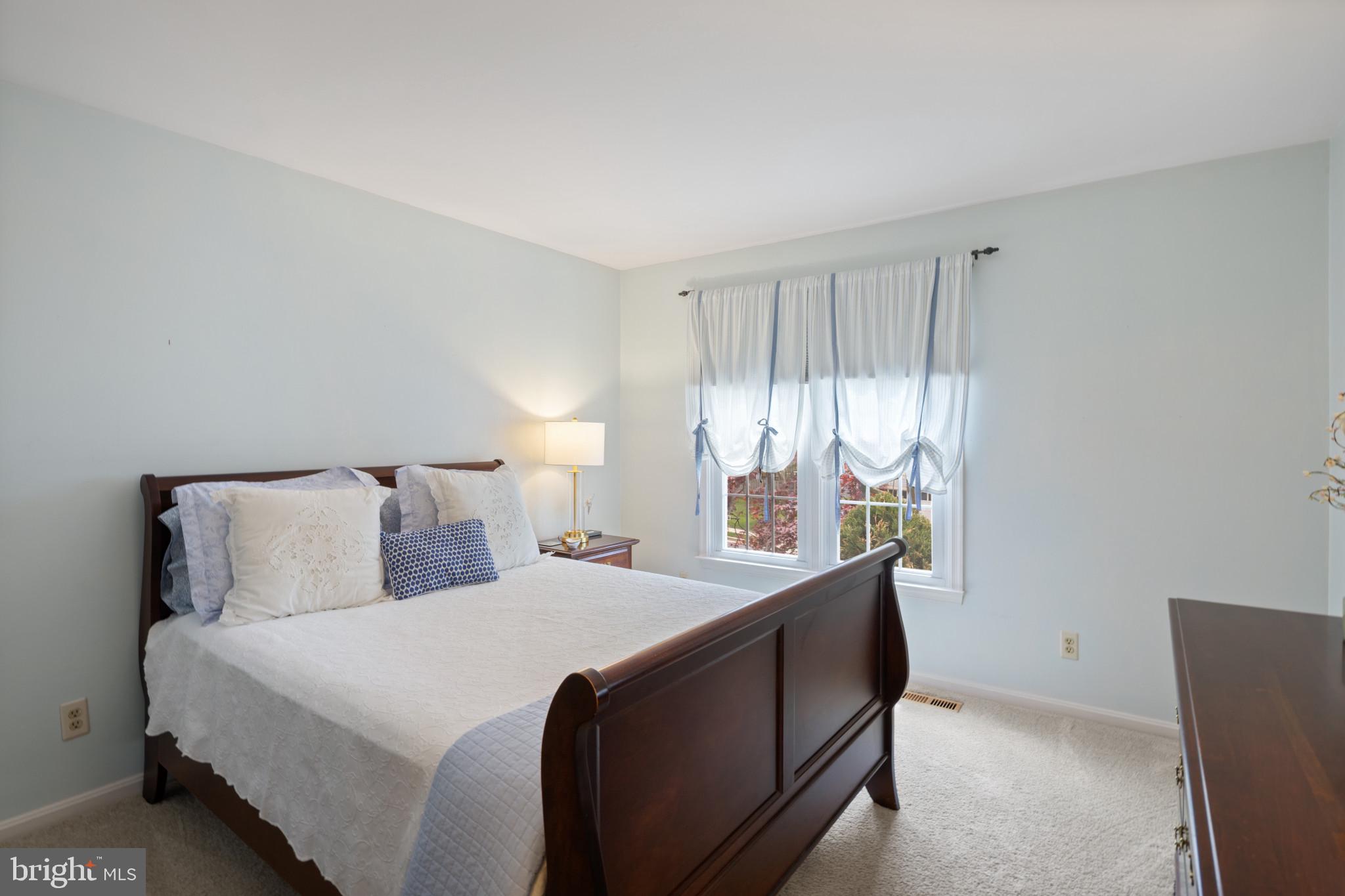 RUSSETT - Residential