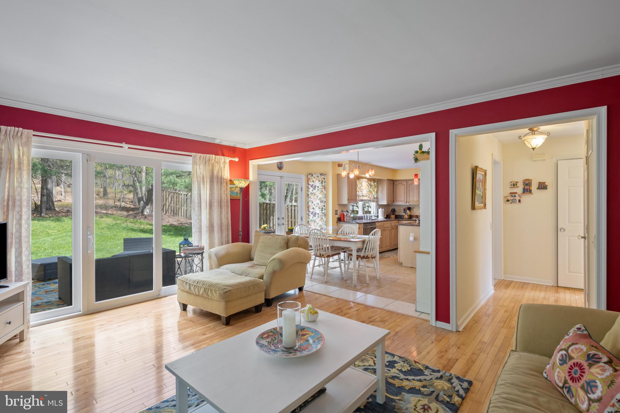 RUSSETT - Residential