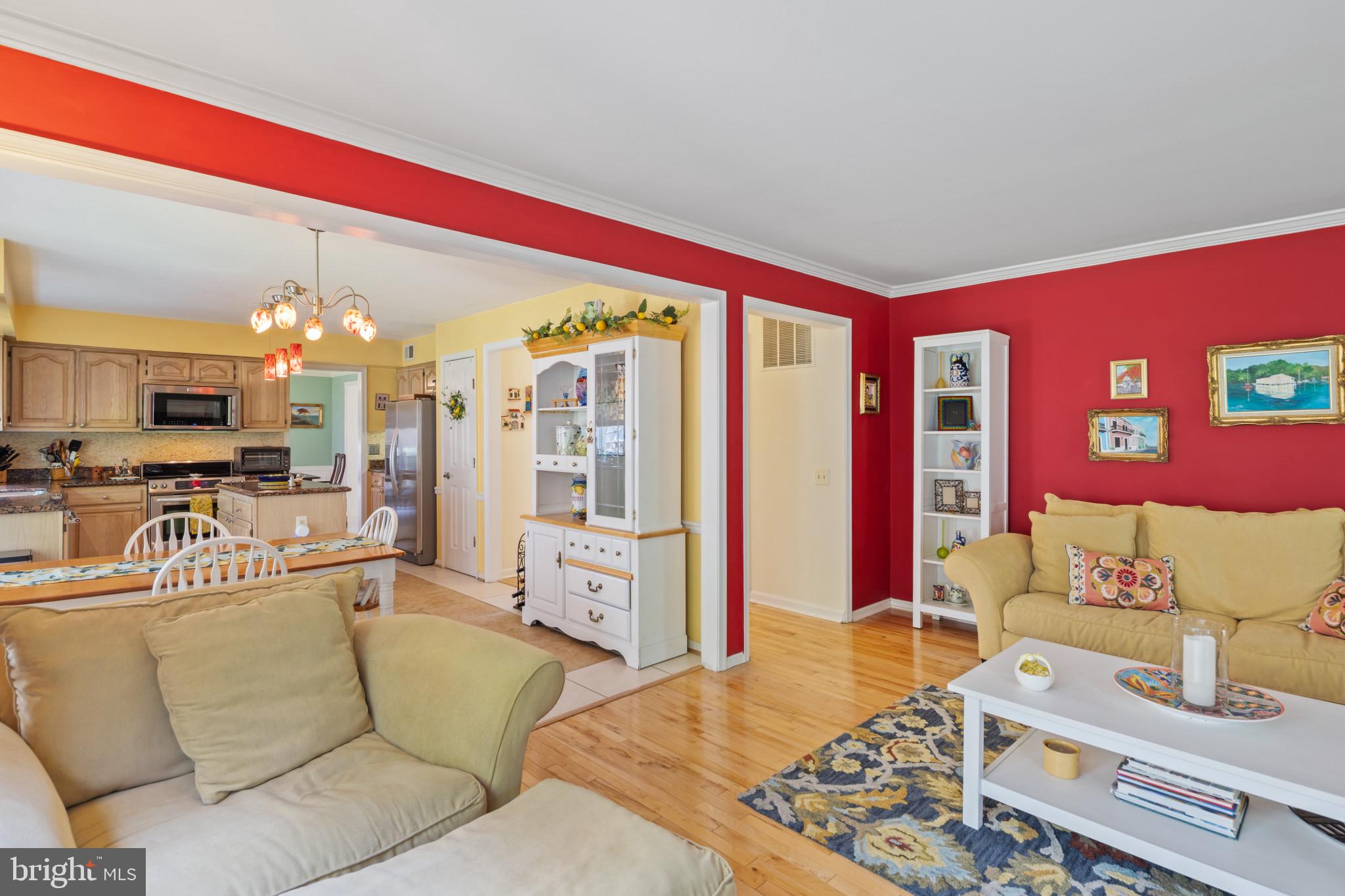 RUSSETT - Residential