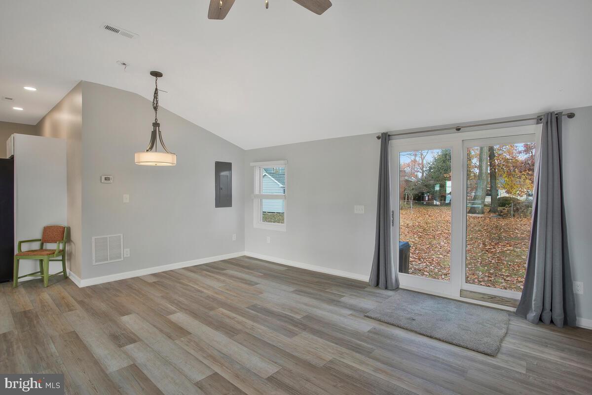 LONG POINT - Residential