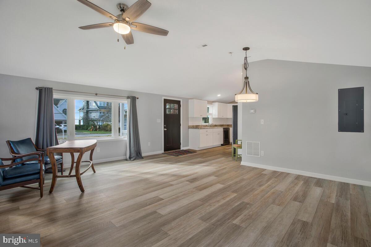 LONG POINT - Residential