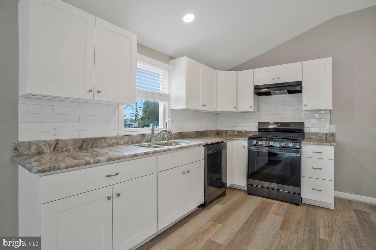 LONG POINT - Residential