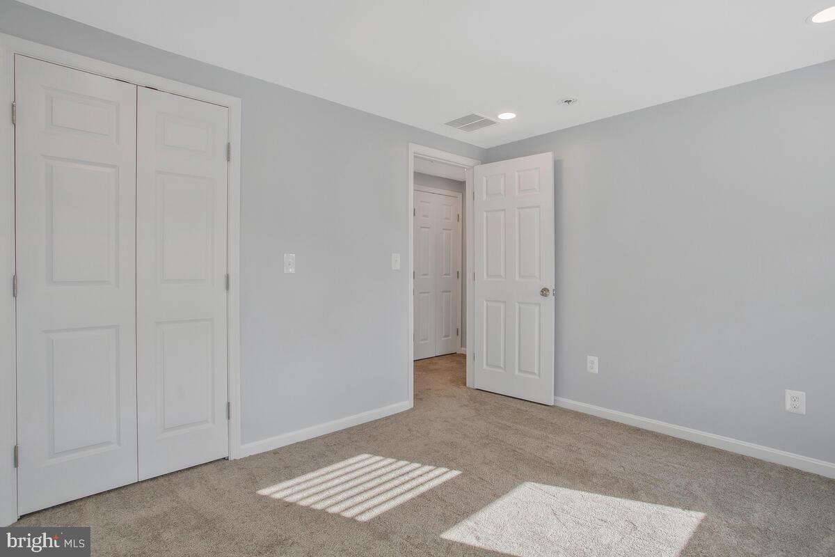 LONG POINT - Residential