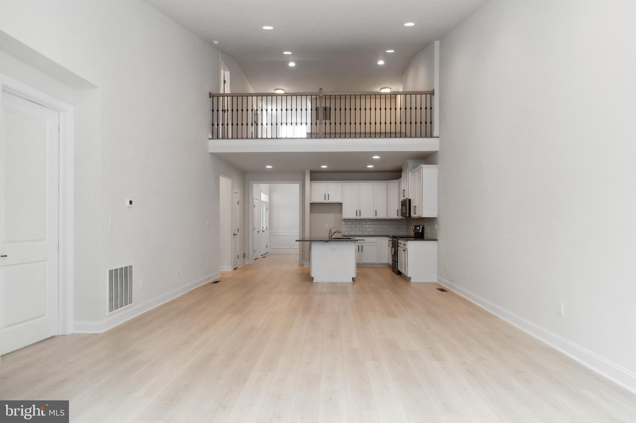 BAY BRIDGE COVE - Residential