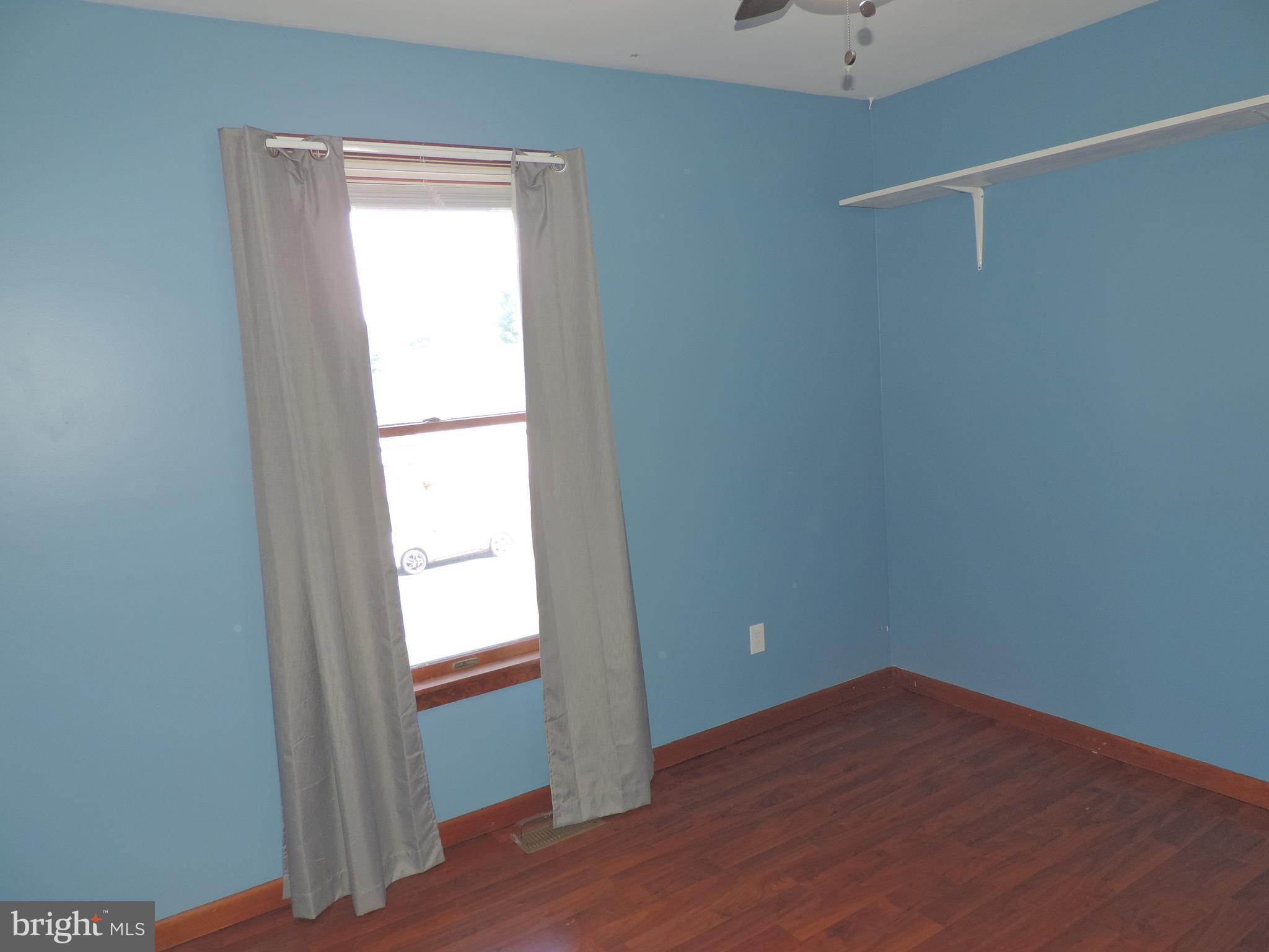 ROYAL EXCHANGE - Residential