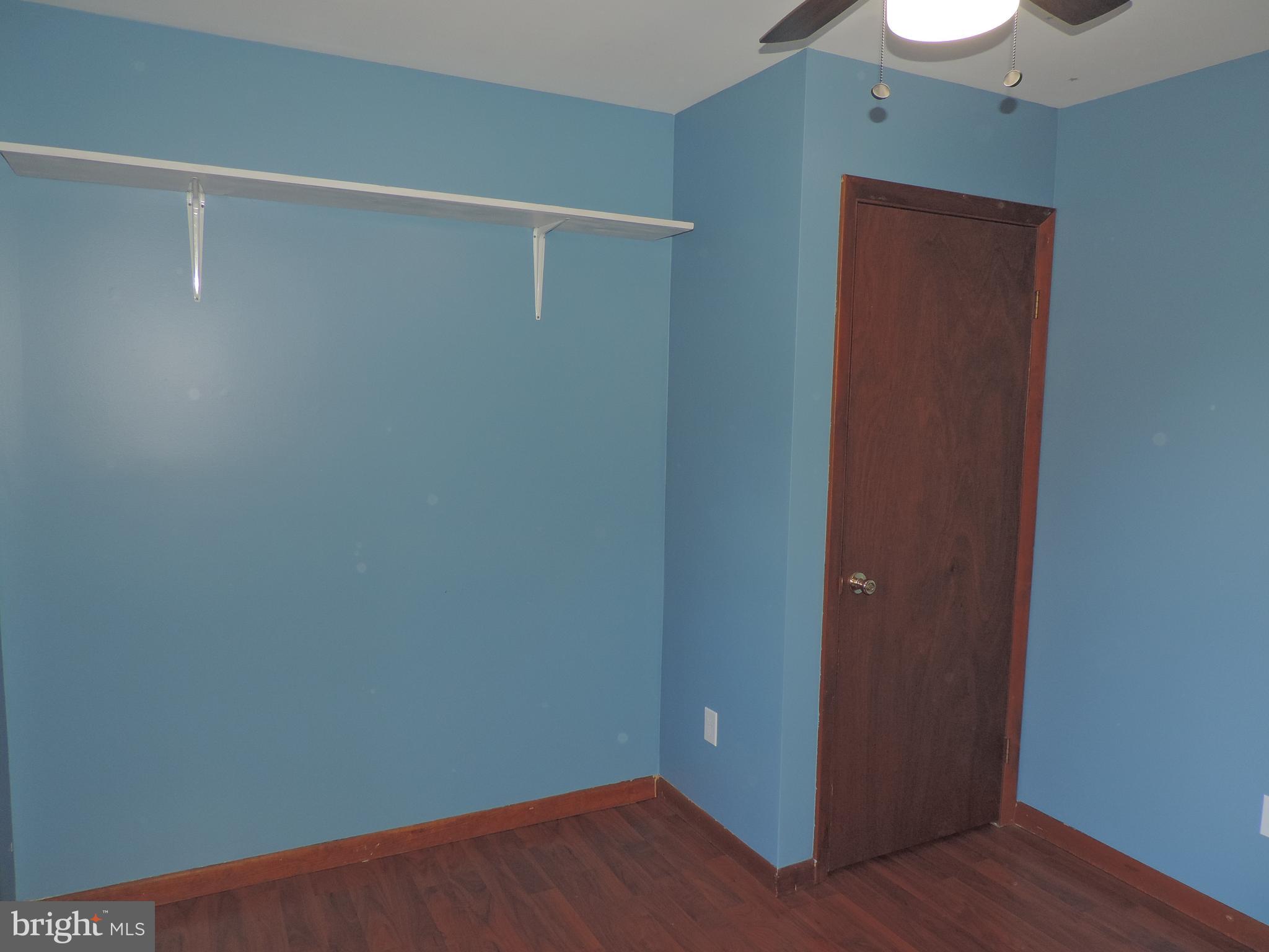 ROYAL EXCHANGE - Residential