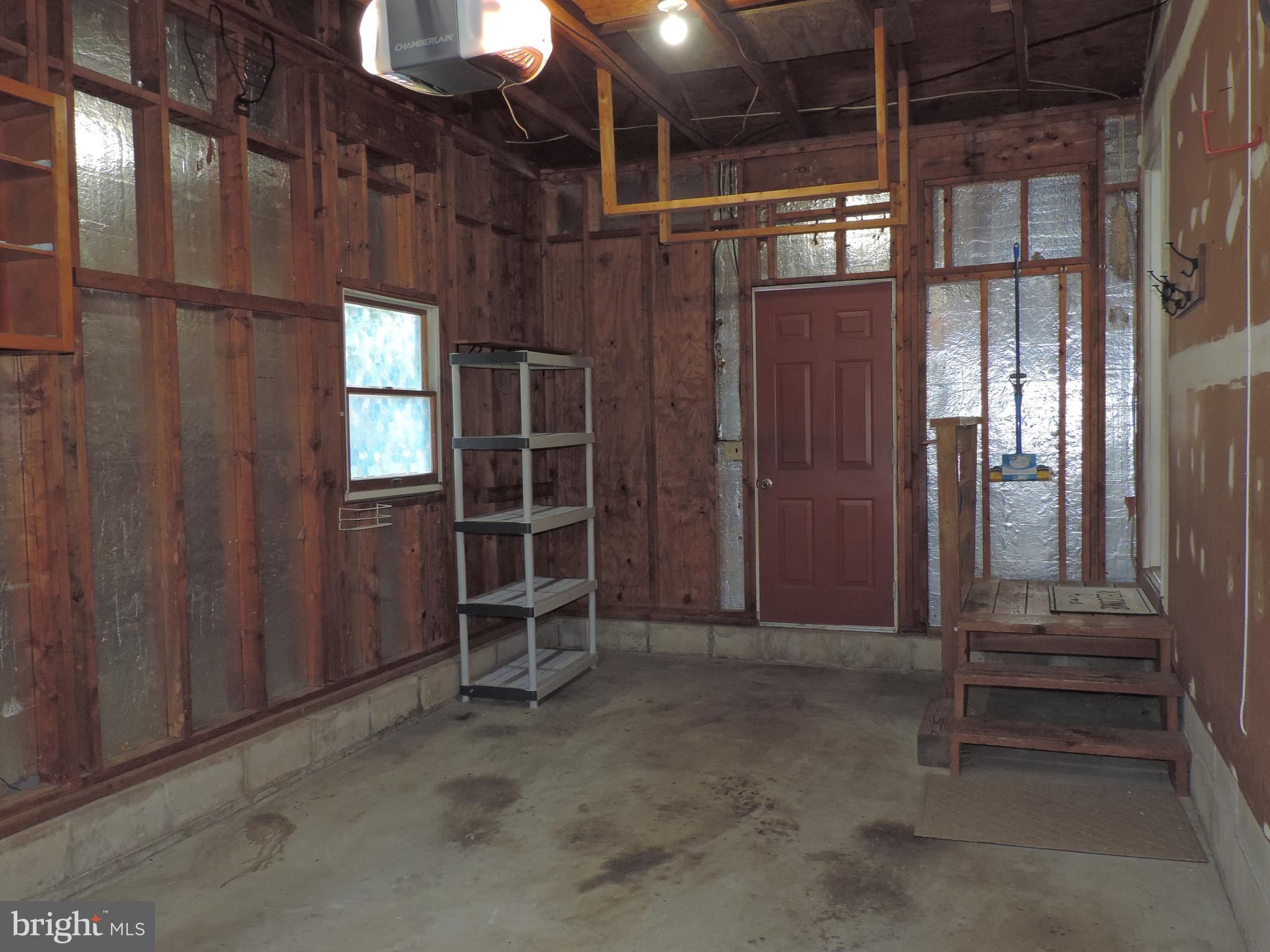 ROYAL EXCHANGE - Residential