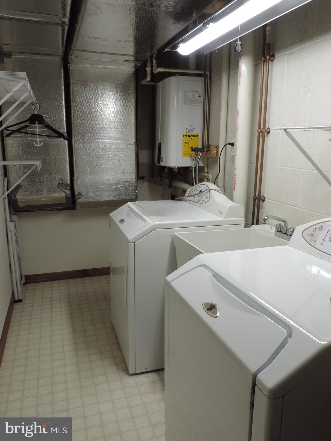 ROYAL EXCHANGE - Residential