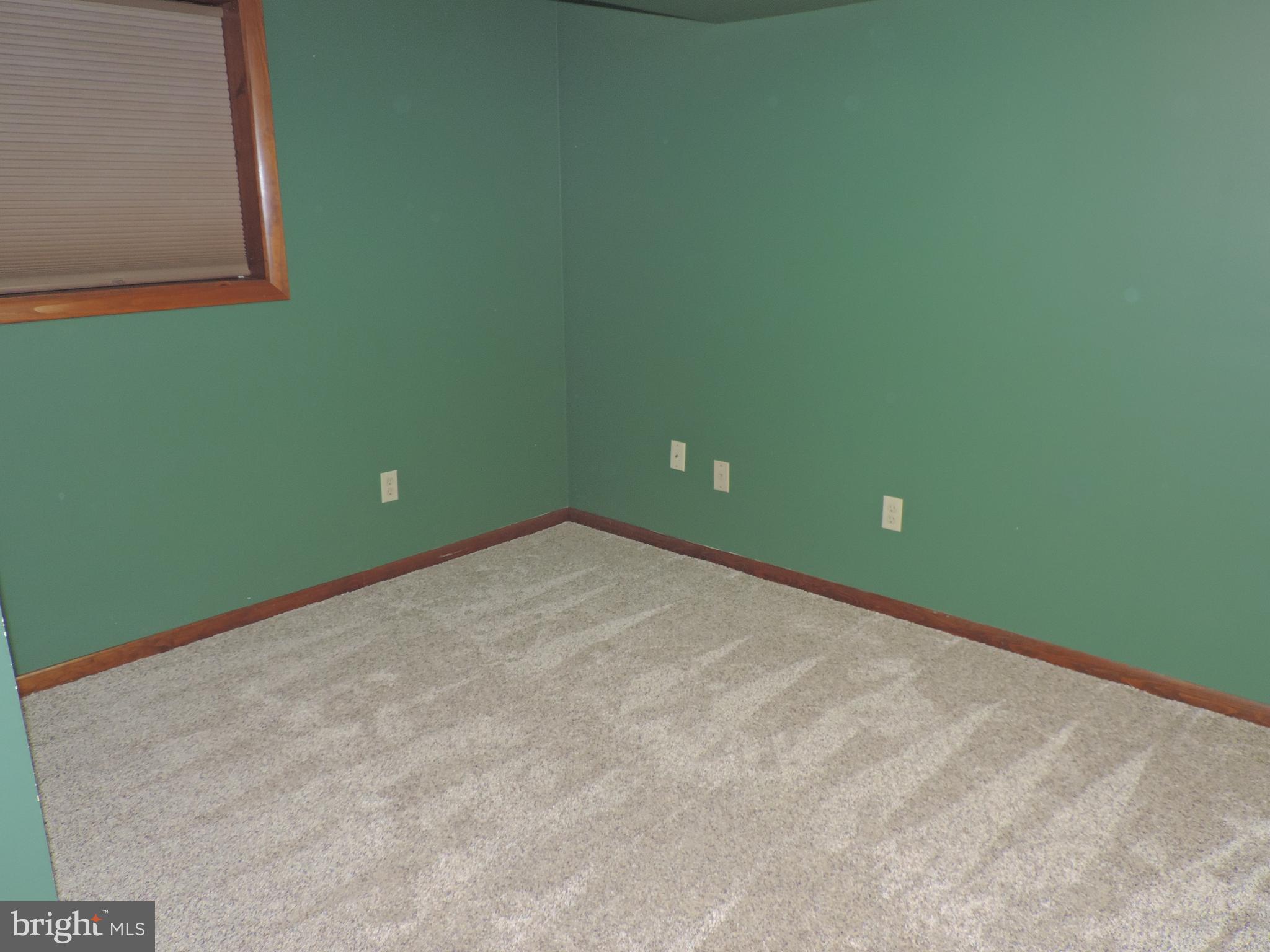 ROYAL EXCHANGE - Residential