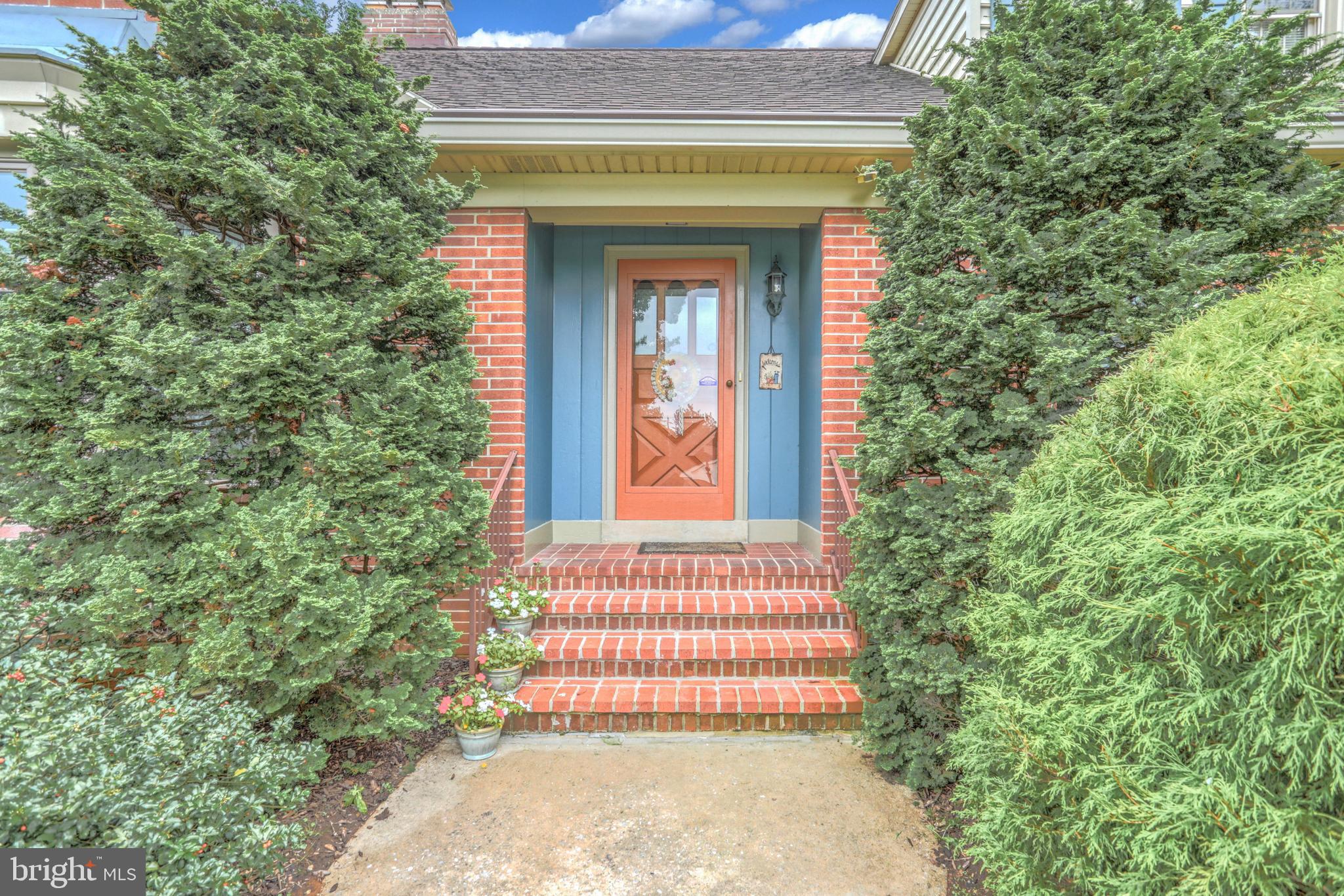 STRATHCONA - Residential
