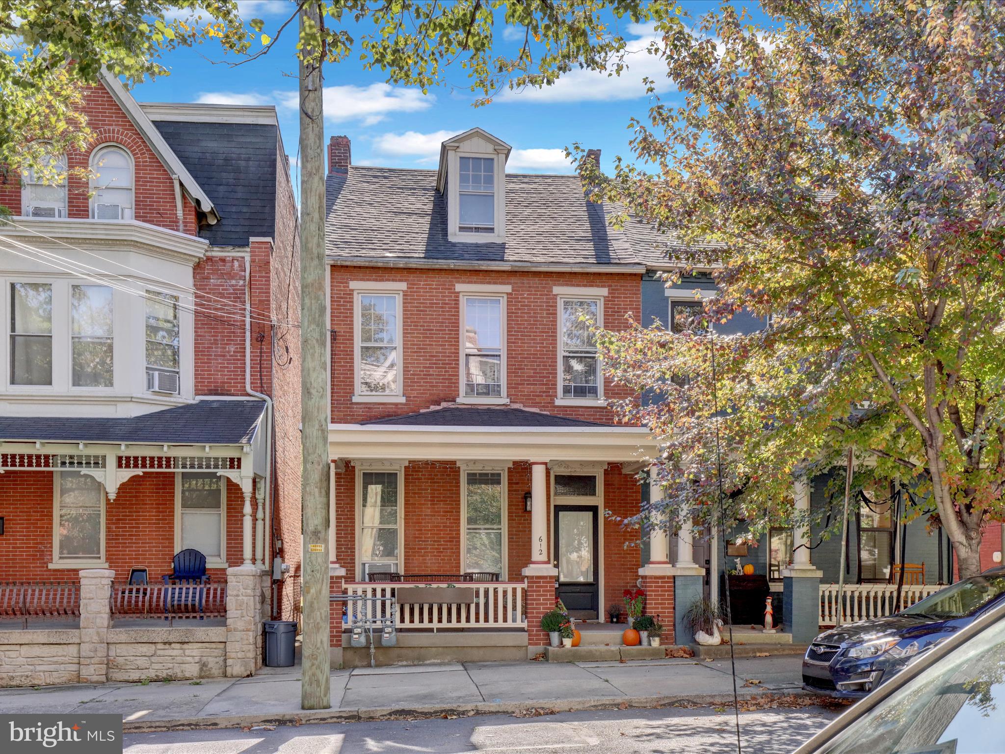 612 W CHESTNUT STREET