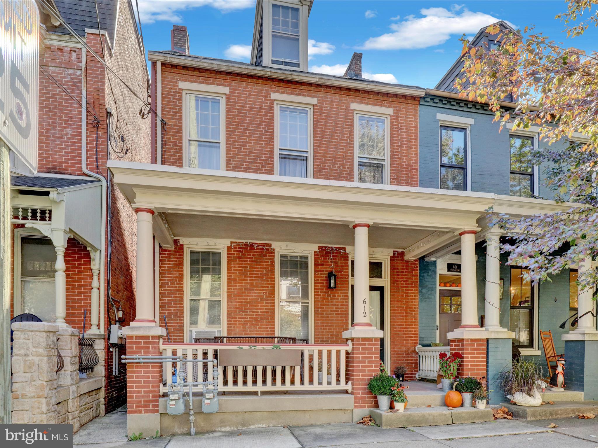 612 W CHESTNUT STREET