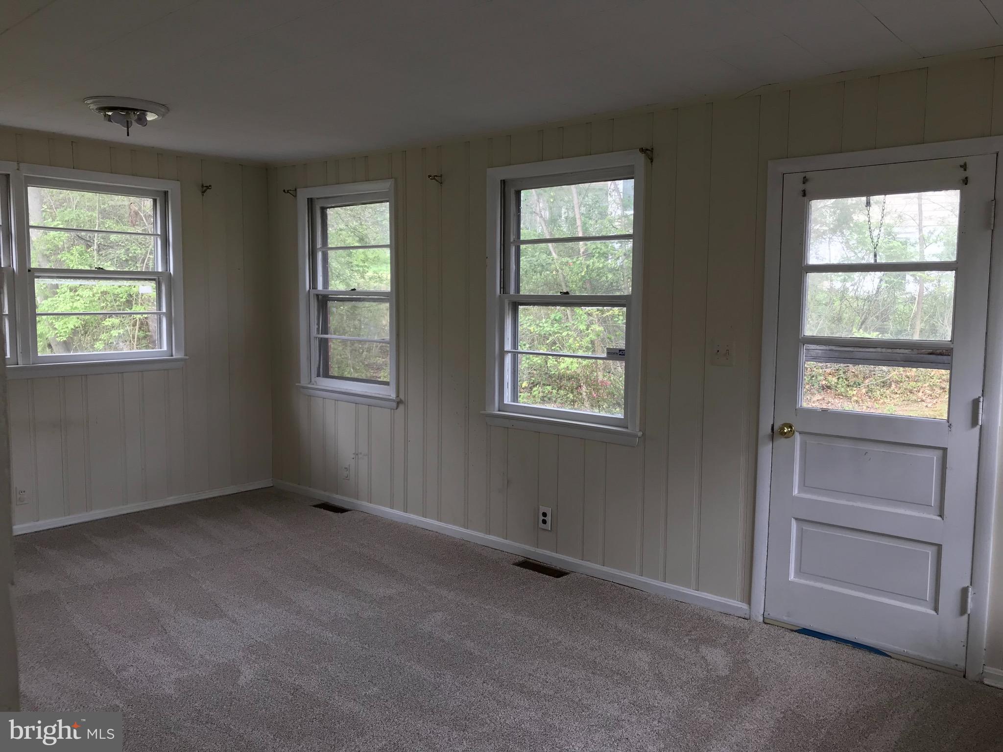 WOODBURN HEIGHTS - Residential