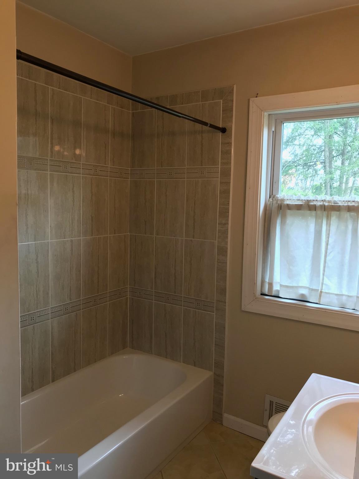 WOODBURN HEIGHTS - Residential