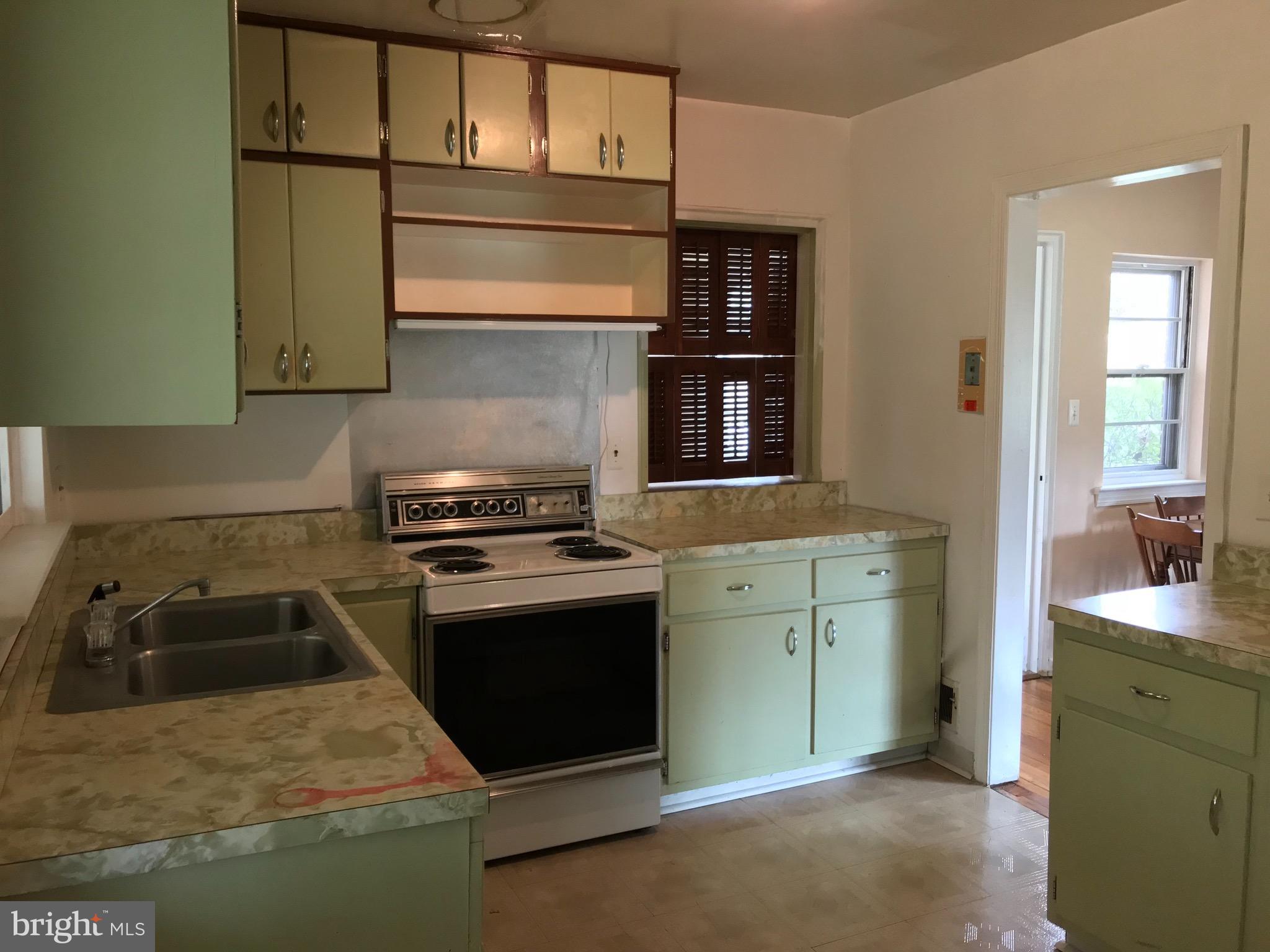 WOODBURN HEIGHTS - Residential