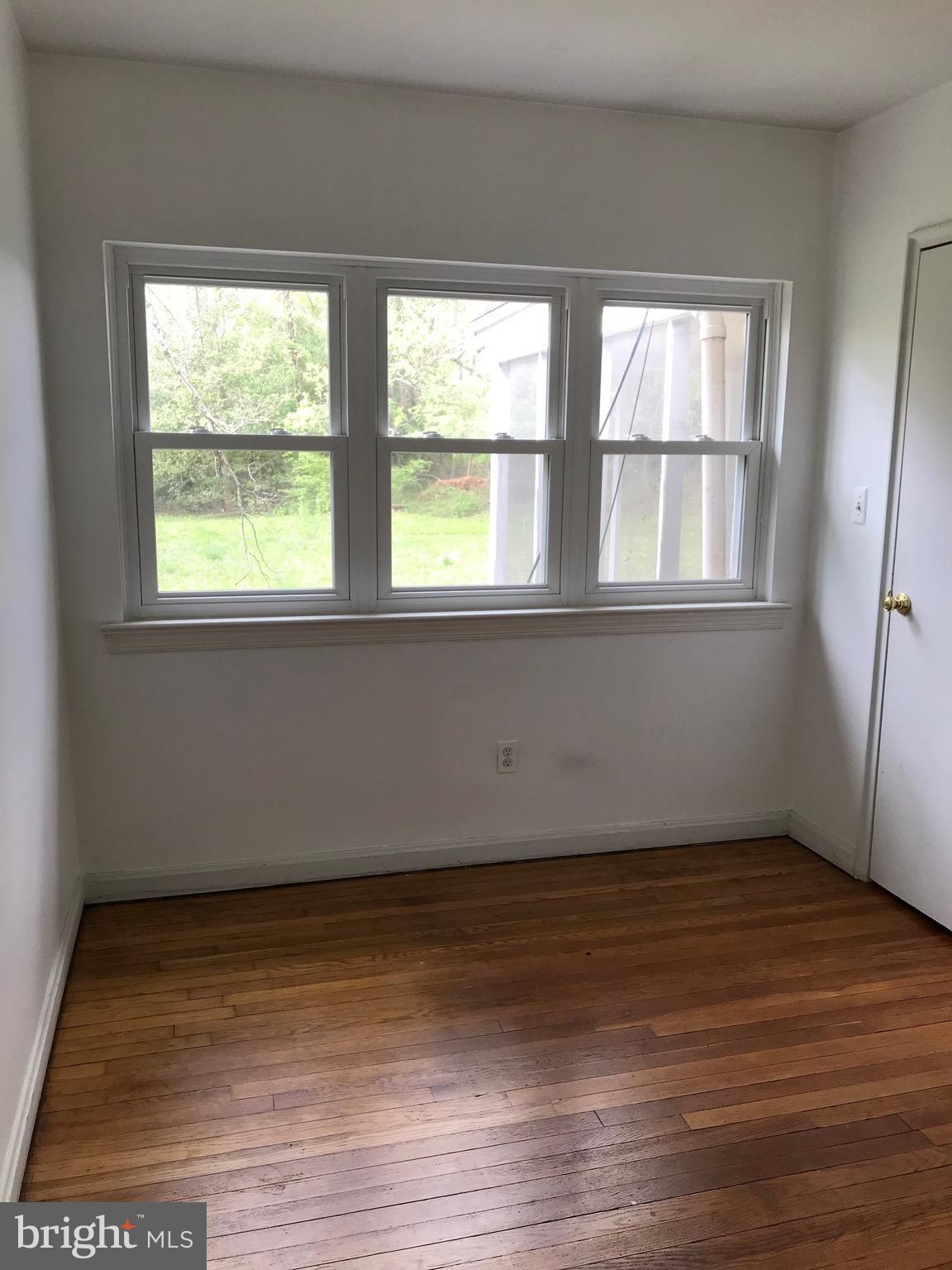 WOODBURN HEIGHTS - Residential