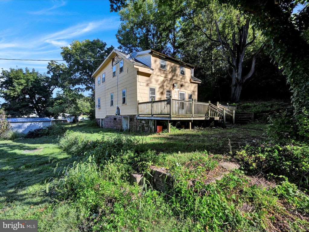 Photo of 174 Distillery Road, NEWMANSTOWN, PA 17073 (MLS # PALN2022892)