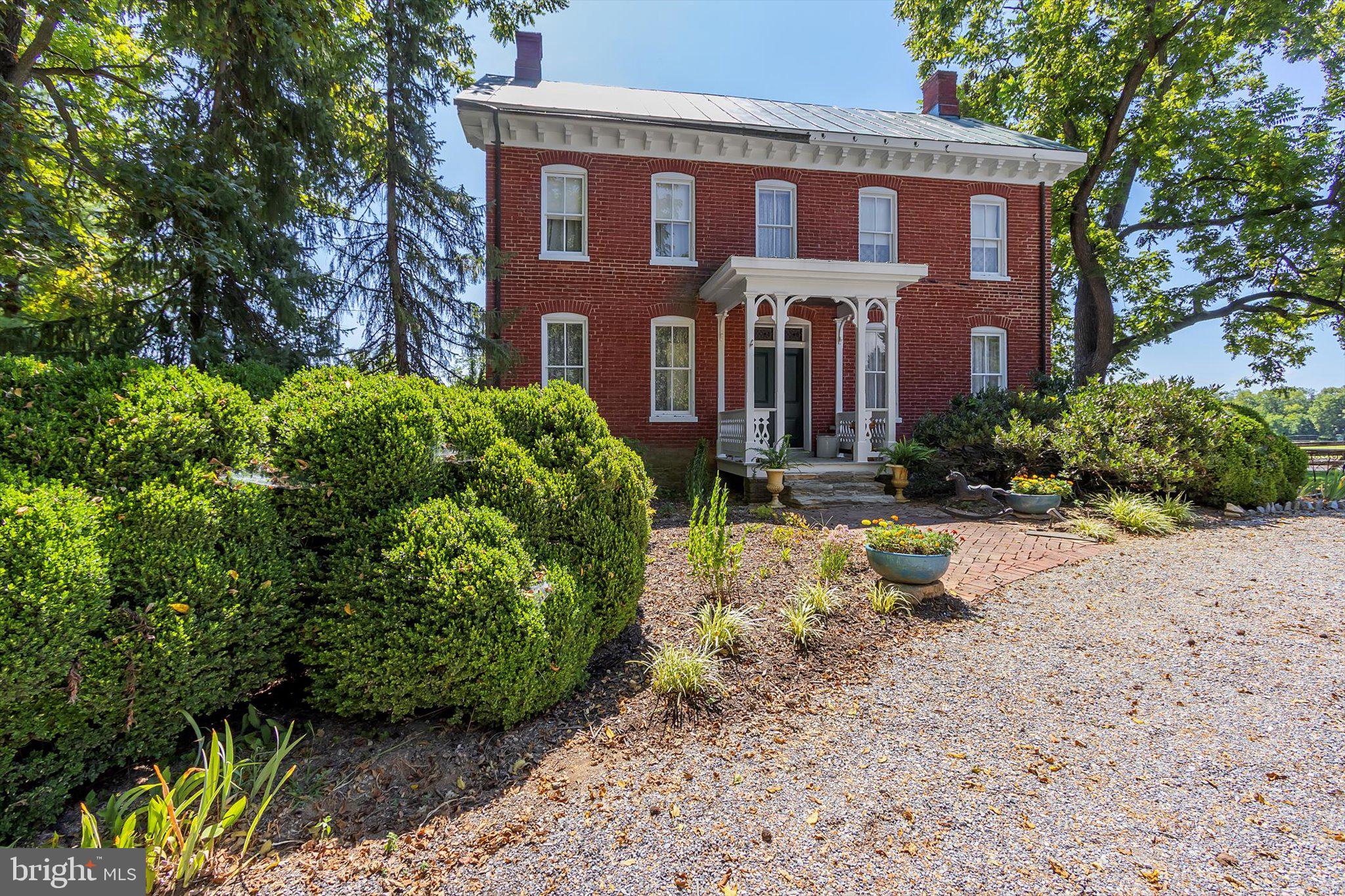 1212 RIVER ROAD