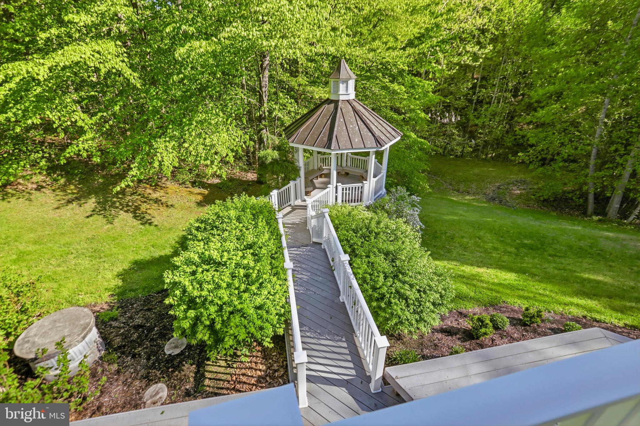 BEAR CREEK - Residential