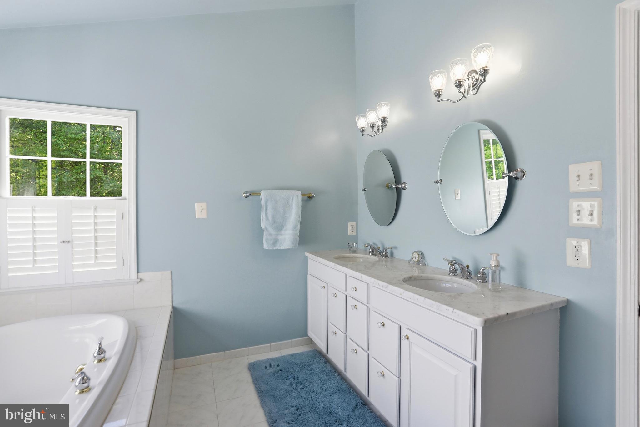 BEAR CREEK - Residential