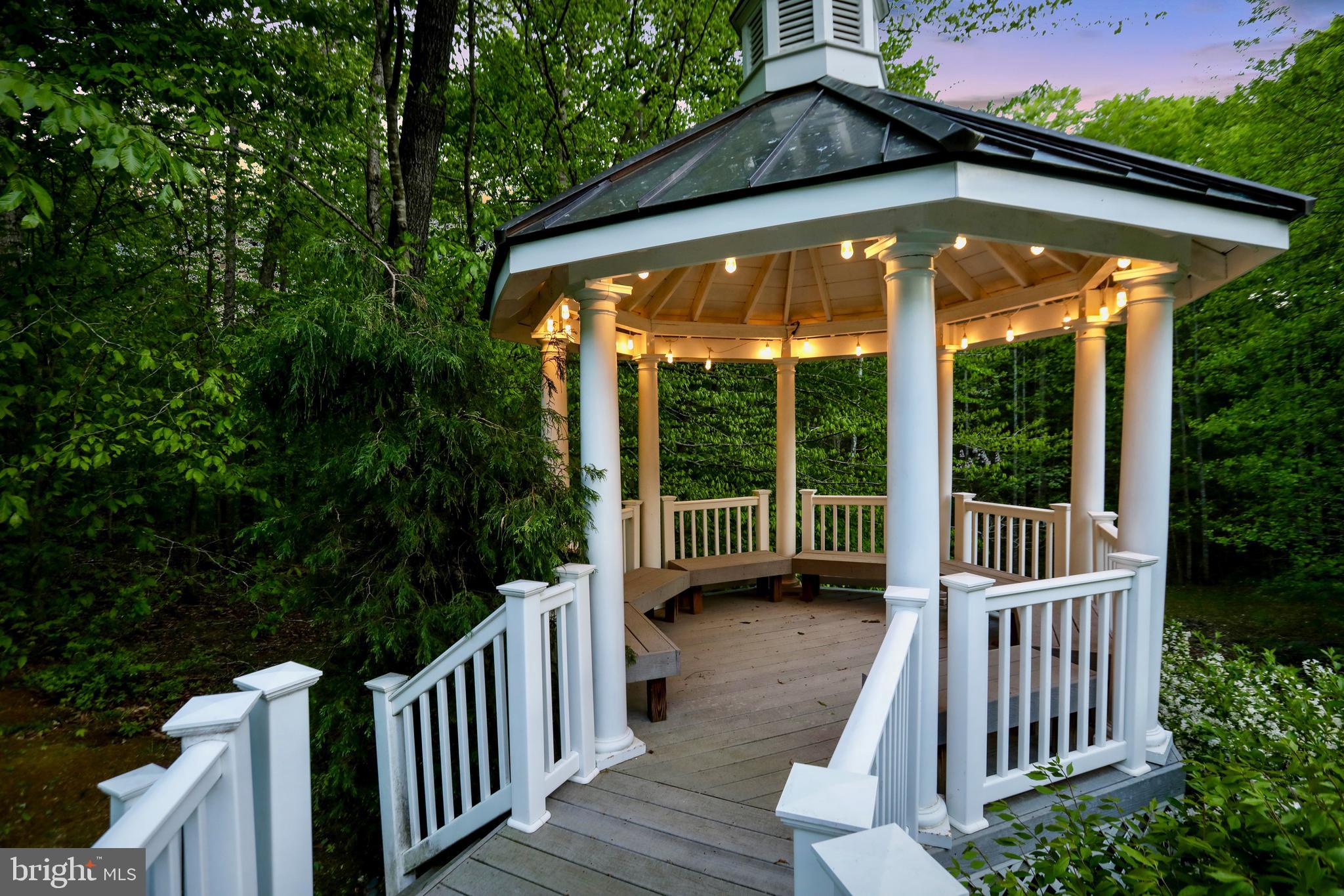 BEAR CREEK - Residential