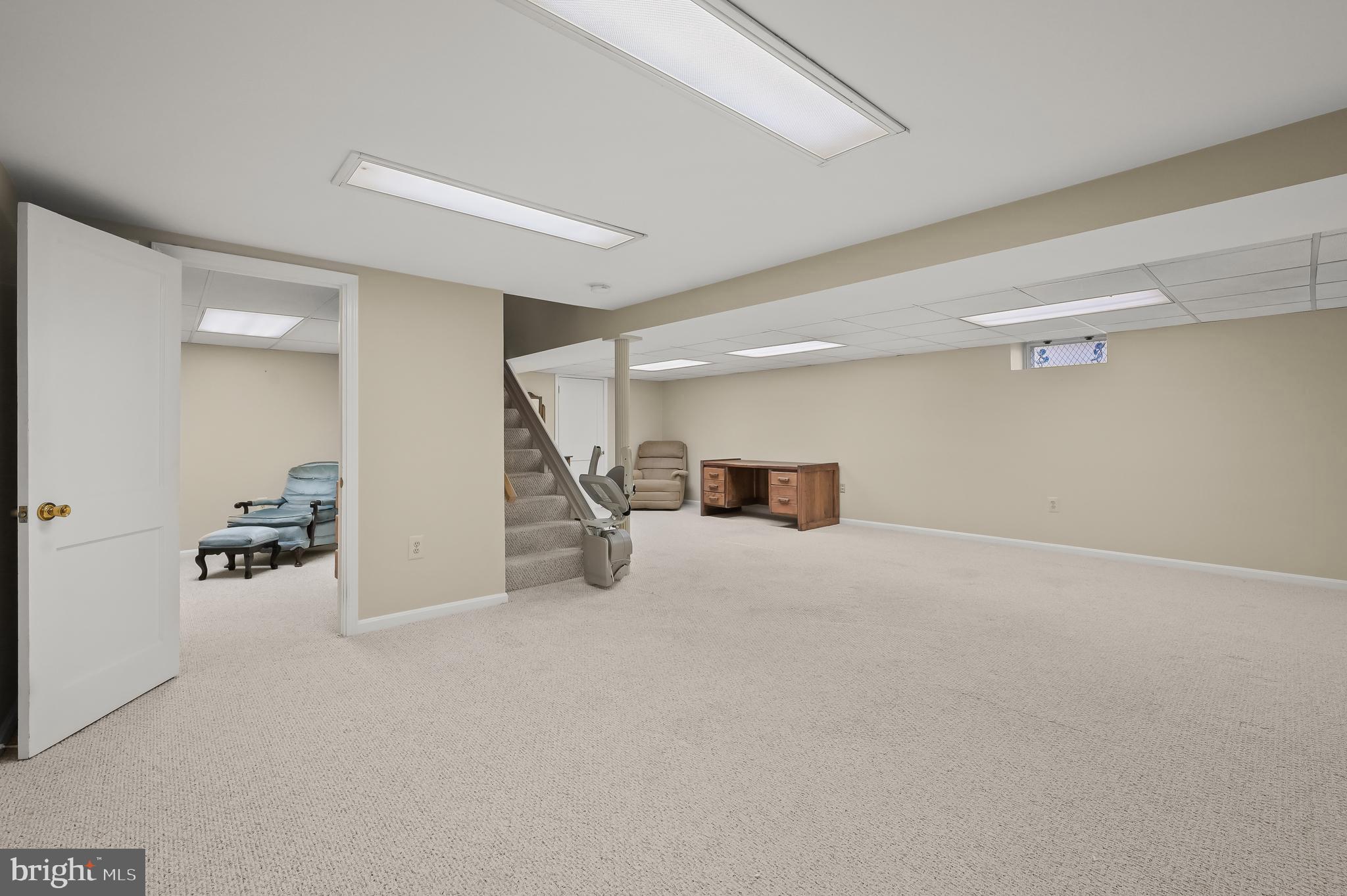 COLONIAL GARDENS - Residential