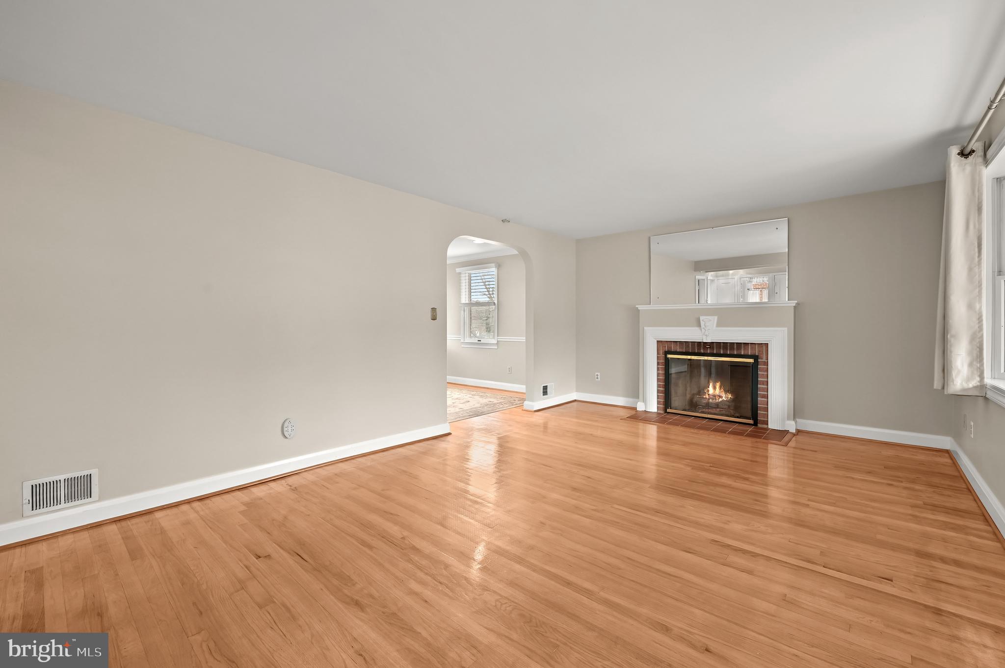 COLONIAL GARDENS - Residential