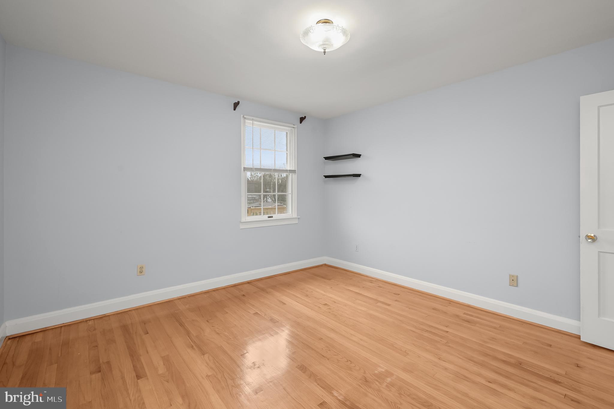 COLONIAL GARDENS - Residential