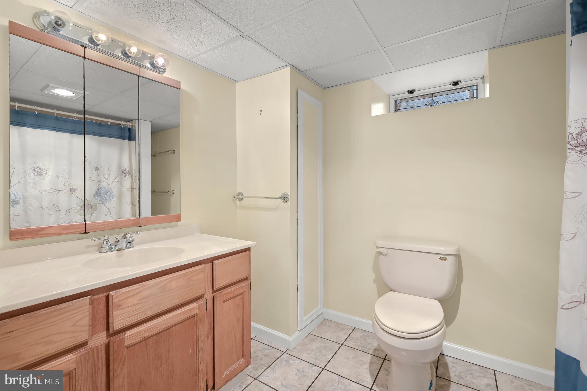 COLONIAL GARDENS - Residential