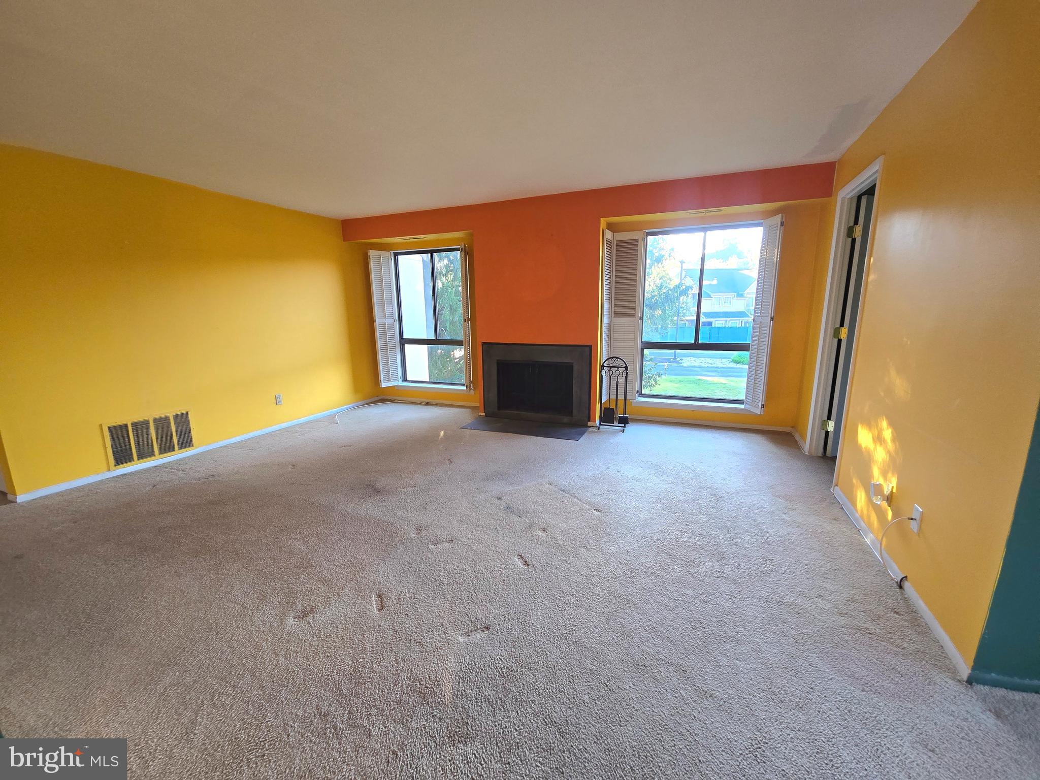 BAKERS BAY CONDOMINIUMS - Residential