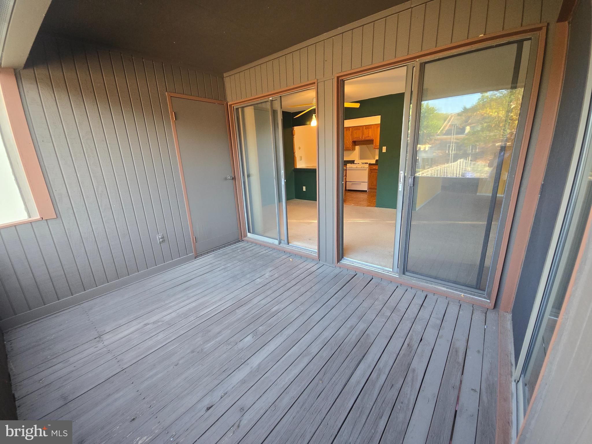 BAKERS BAY CONDOMINIUMS - Residential