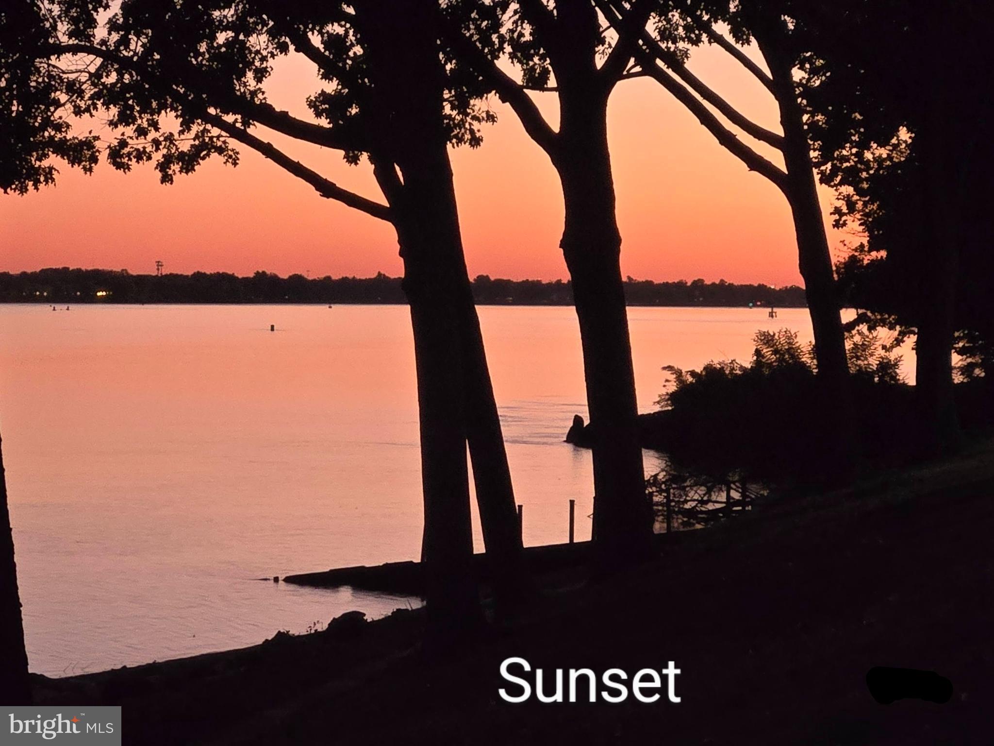 BAKERS BAY CONDOMINIUMS - Residential