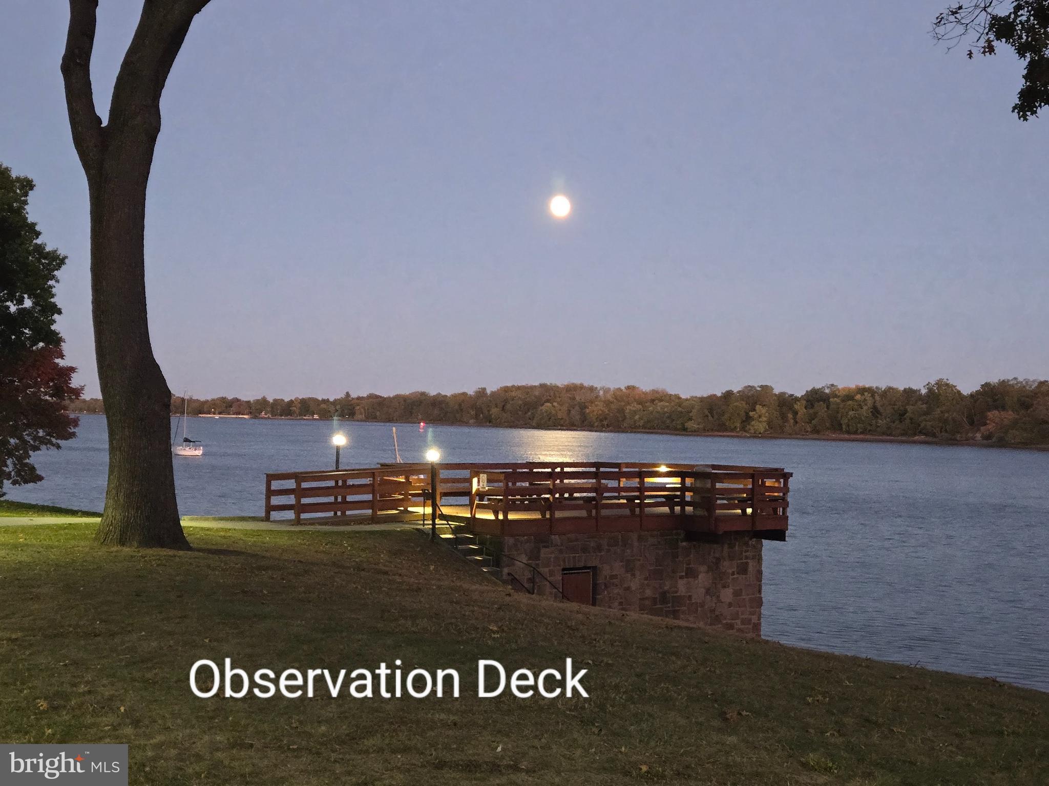 BAKERS BAY CONDOMINIUMS - Residential