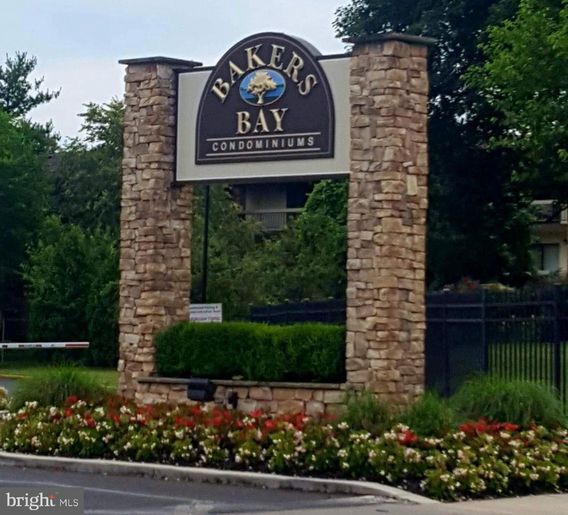 BAKERS BAY CONDOMINIUMS - Residential